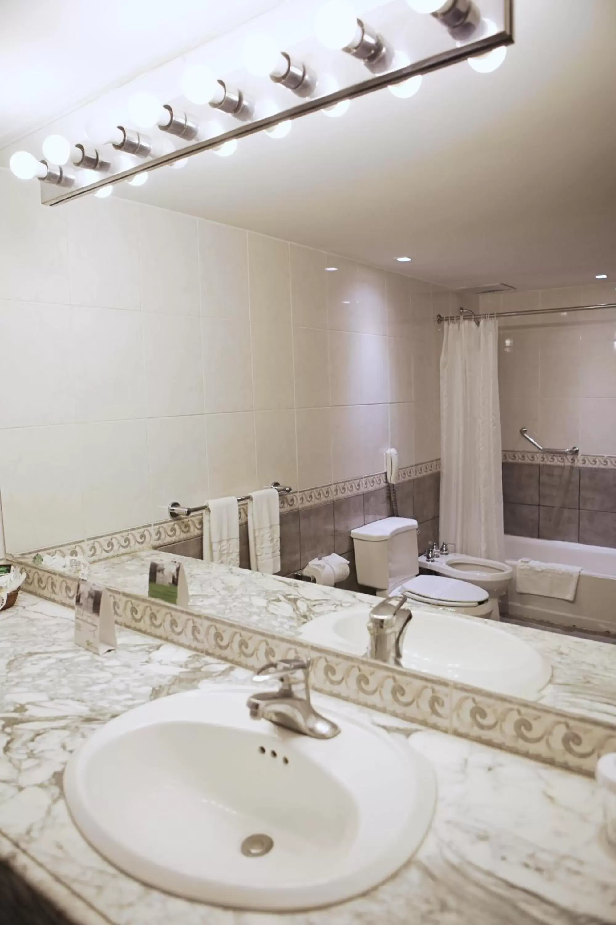 Bathroom in Hotel Los Parrales