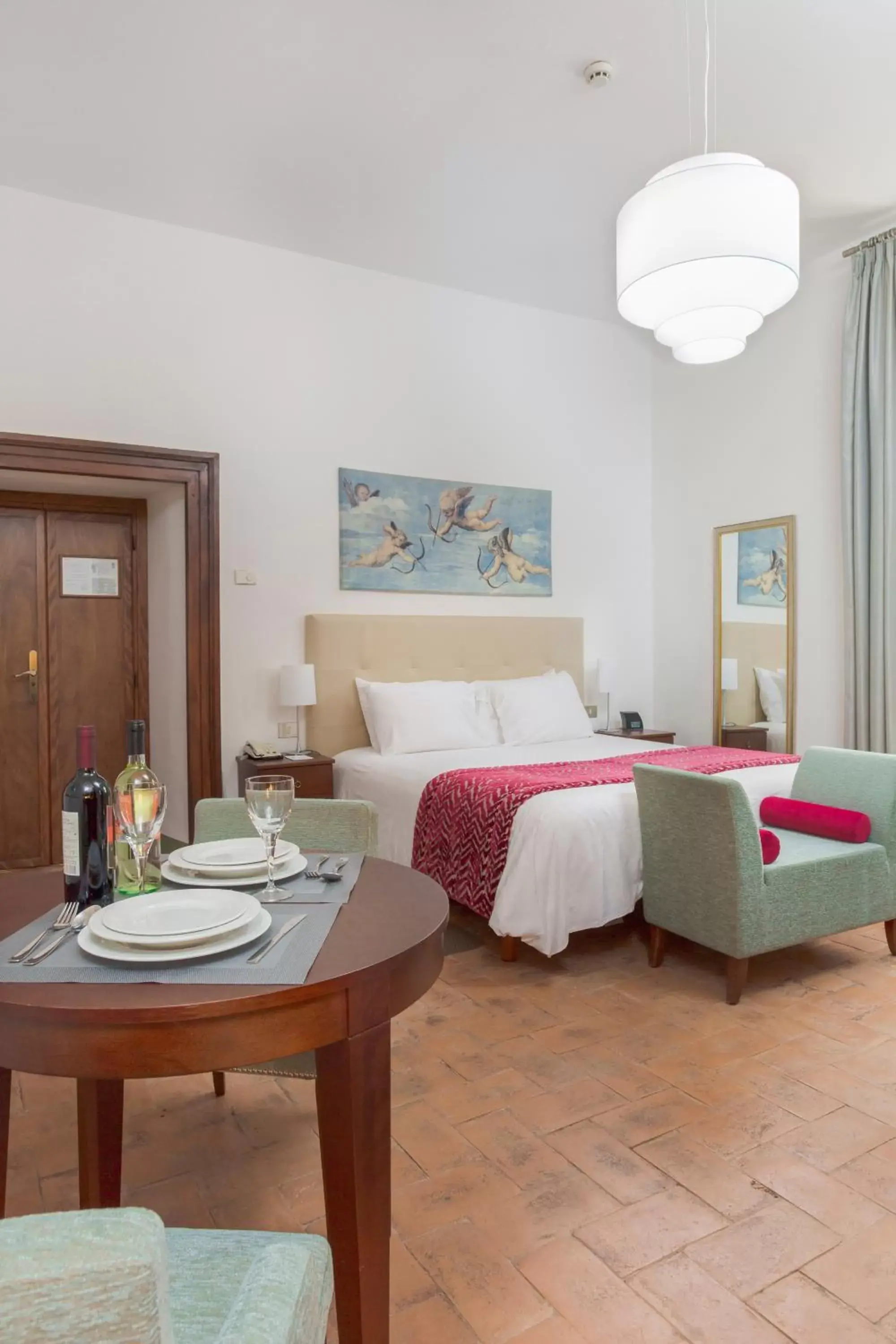 Dining area, Bed in Palazzo Catalani Resort