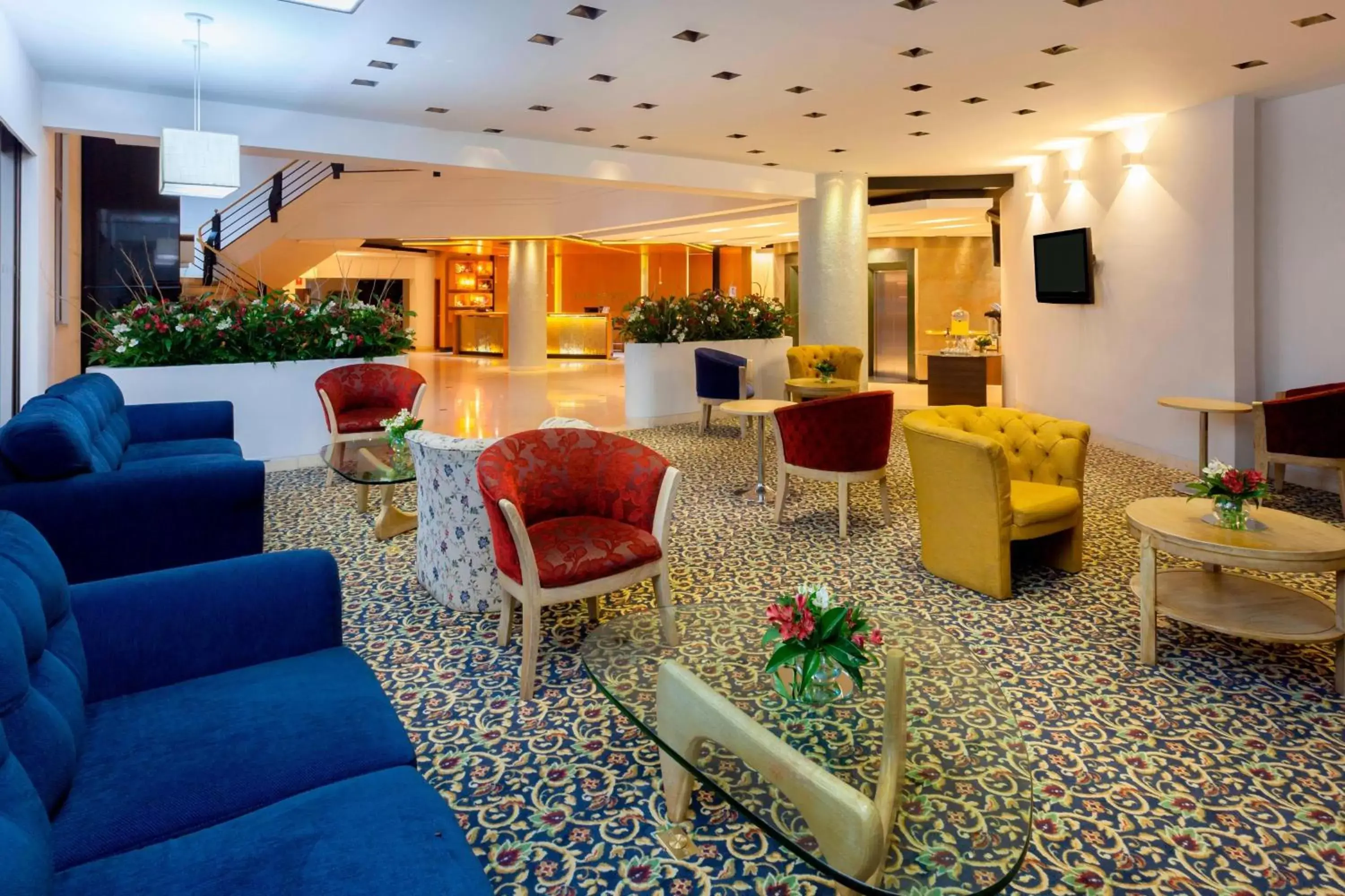 Lobby or reception, Lounge/Bar in Four Points by Sheraton Medellín