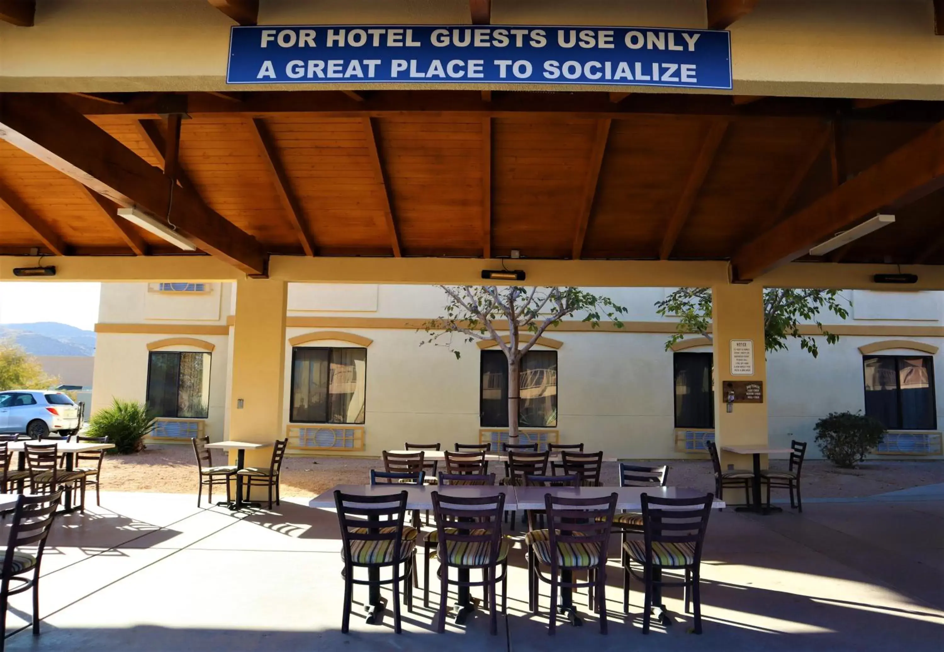 Patio in Oasis Inn and Suites Joshua Tree -29 Palms