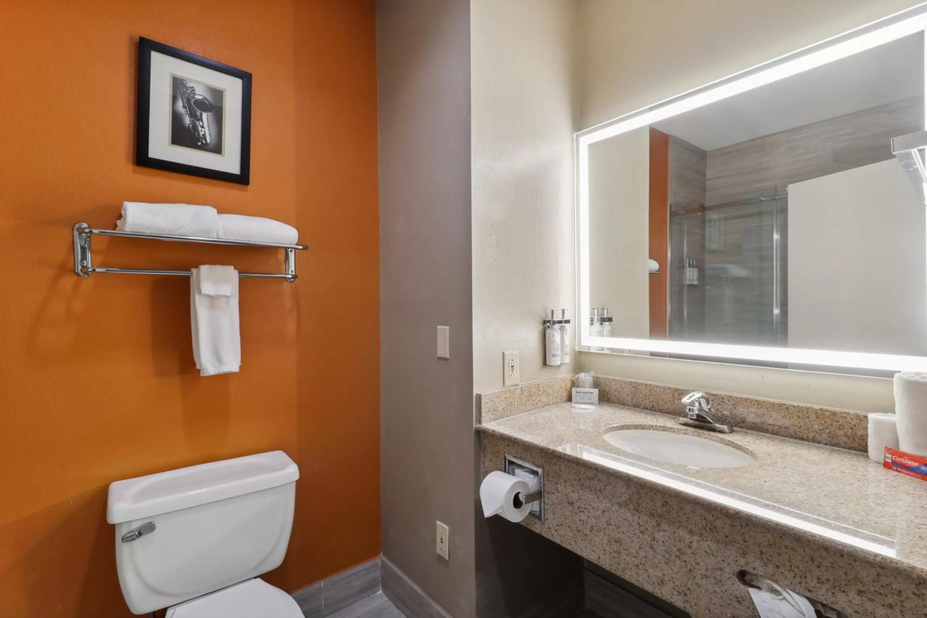 Photo of the whole room in Holiday Inn Hotel & Suites Slidell by IHG