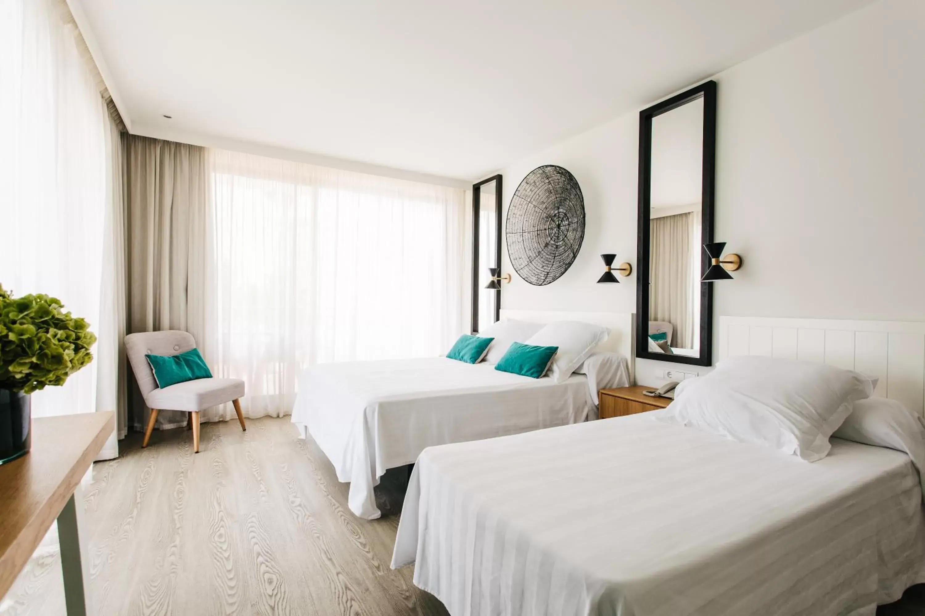 Bedroom in Hotel Almirante