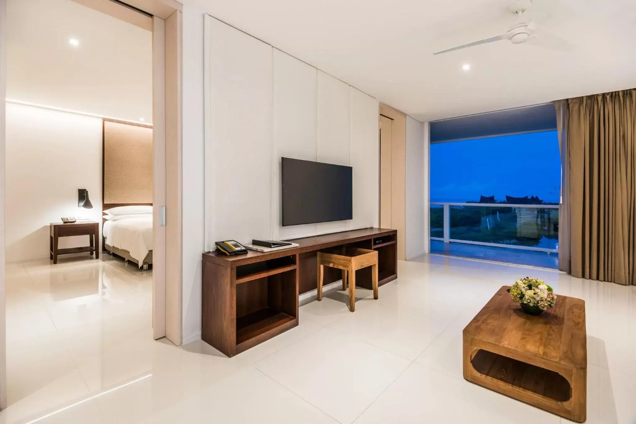 Living room, TV/Entertainment Center in Dreams Karibana Cartagena Golf & Spa Resort