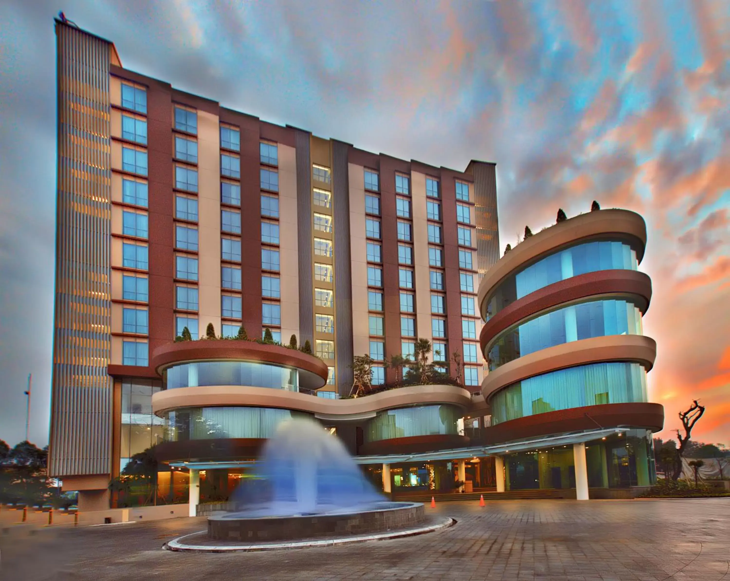 Facade/entrance, Property Building in Grand Soll Marina Hotel