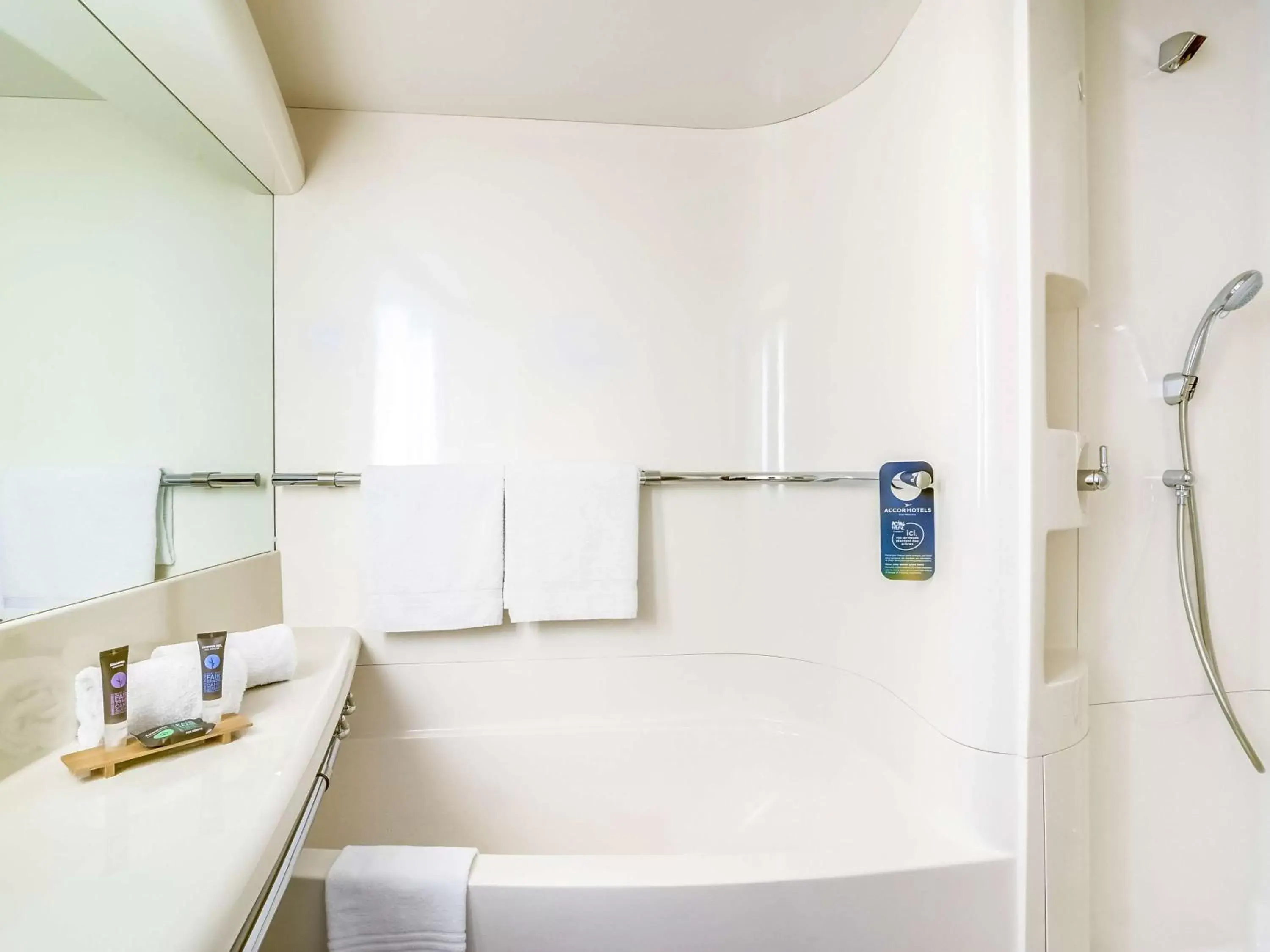 Photo of the whole room, Bathroom in Novotel Paris Orly Rungis
