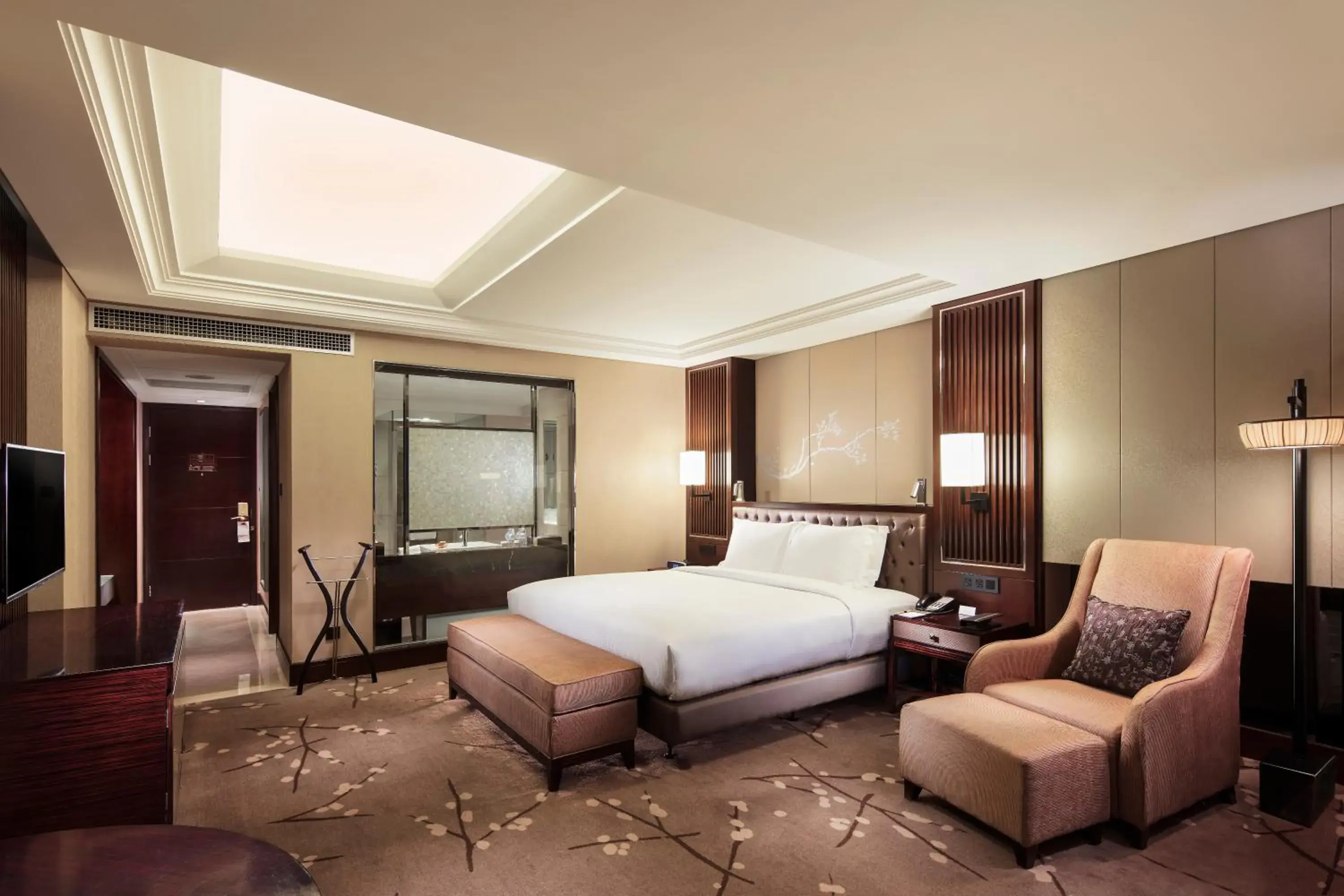 Photo of the whole room in DoubleTree By Hilton Chongqing North