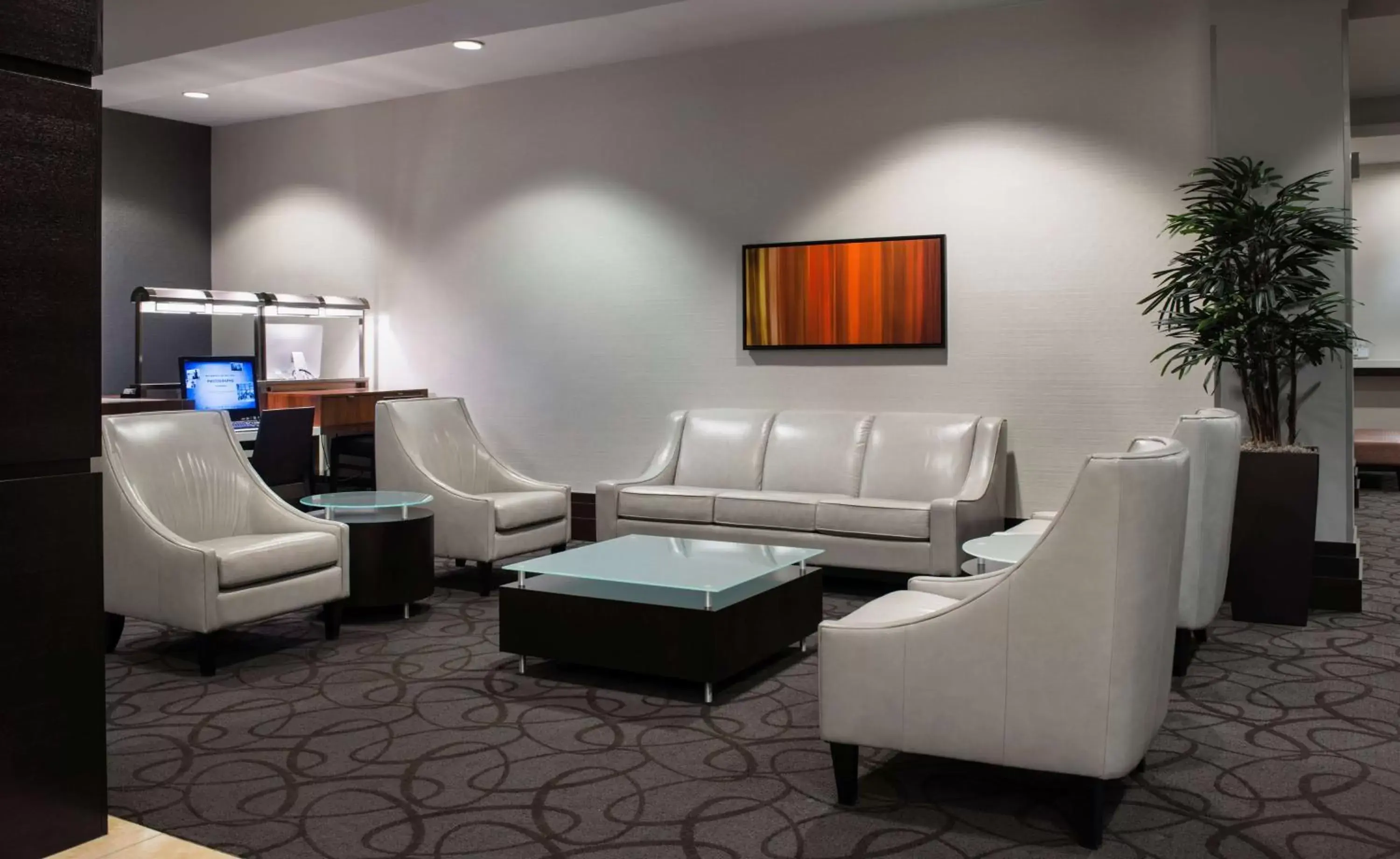 Lobby or reception, Seating Area in Hilton Winnipeg Airport Suites