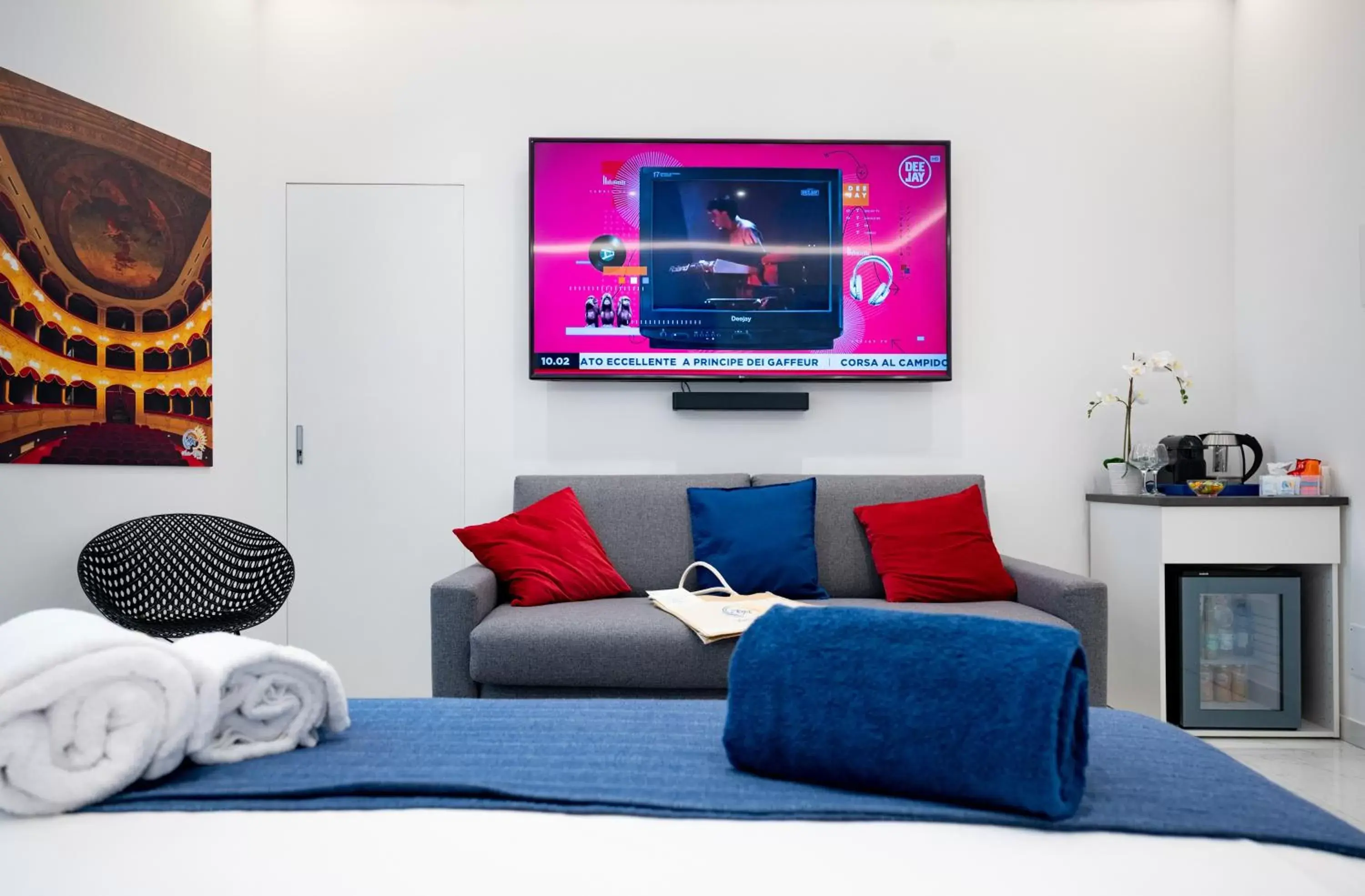 TV and multimedia, Seating Area in BM SUITES CEFALU