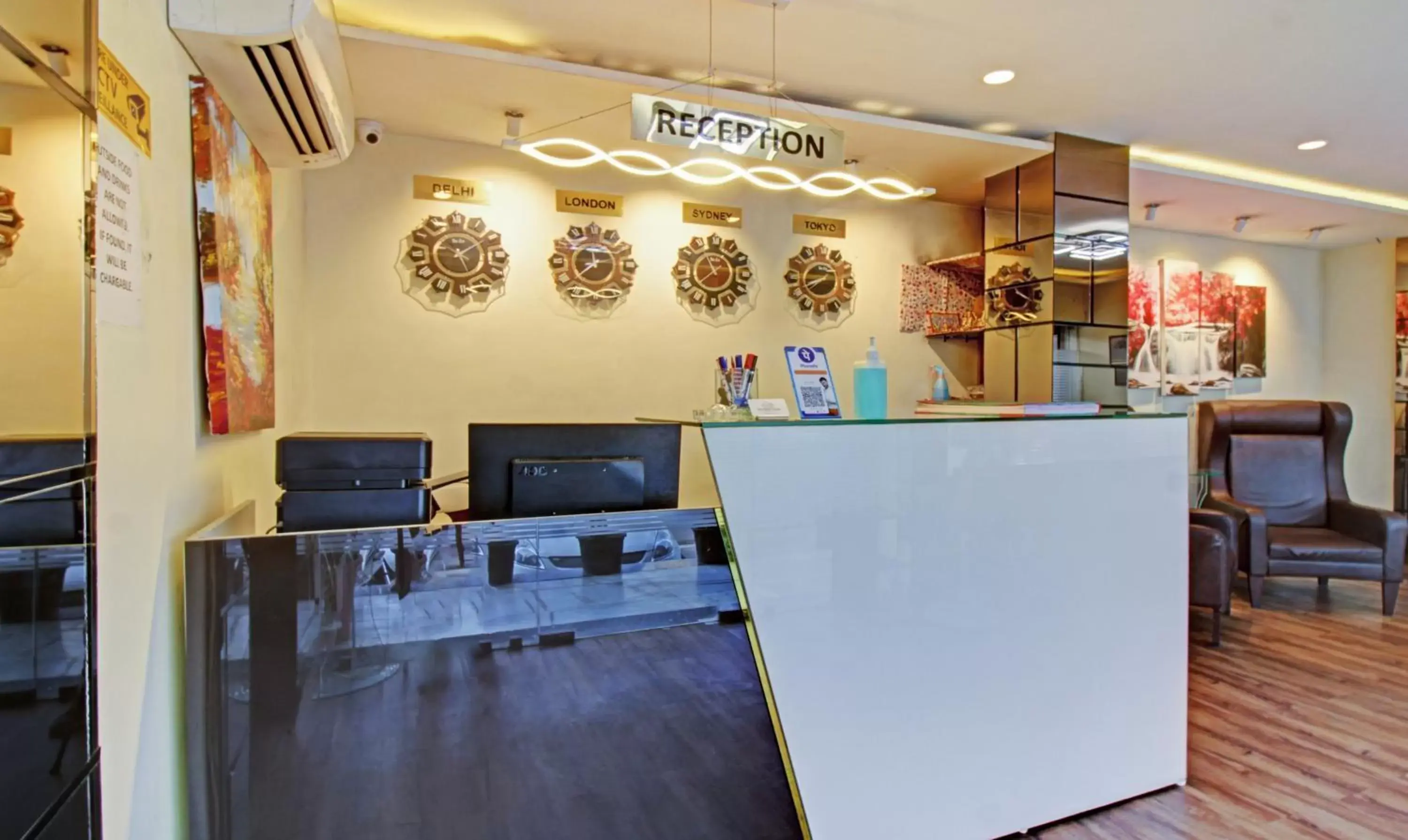 Lobby or reception in Treebo The Boss Lobby or reception in Treebo The Boss