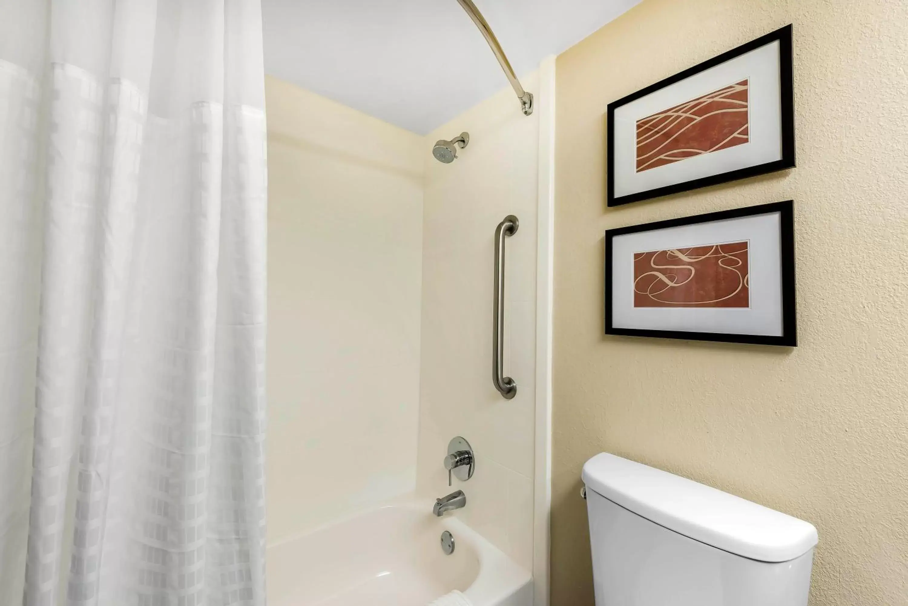 Bathroom in Comfort Suites Baymeadows Near Butler Blvd
