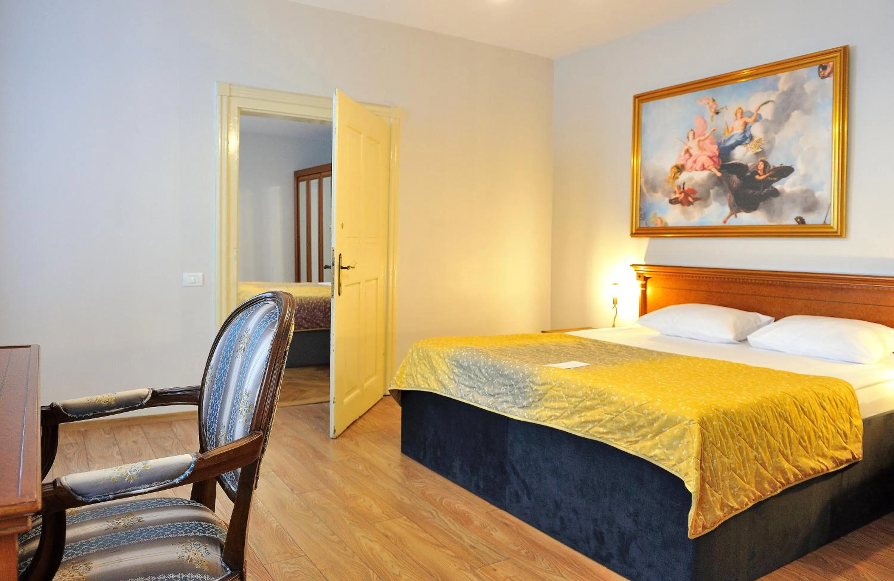 Bedroom, Bed in Safrano Palace