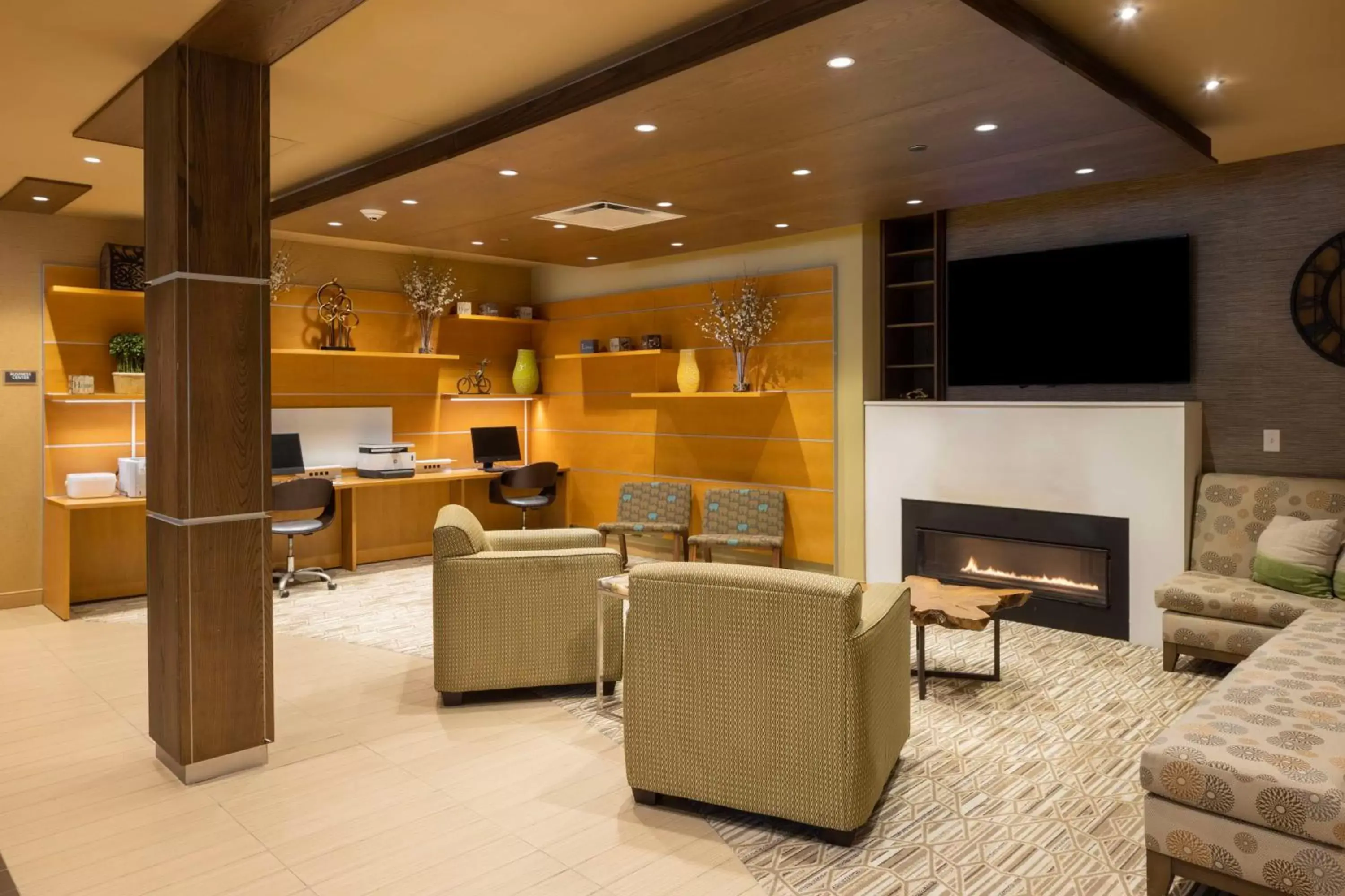 Lobby or reception in Best Western Plus Franciscan Square Inn & Suites Steubenville
