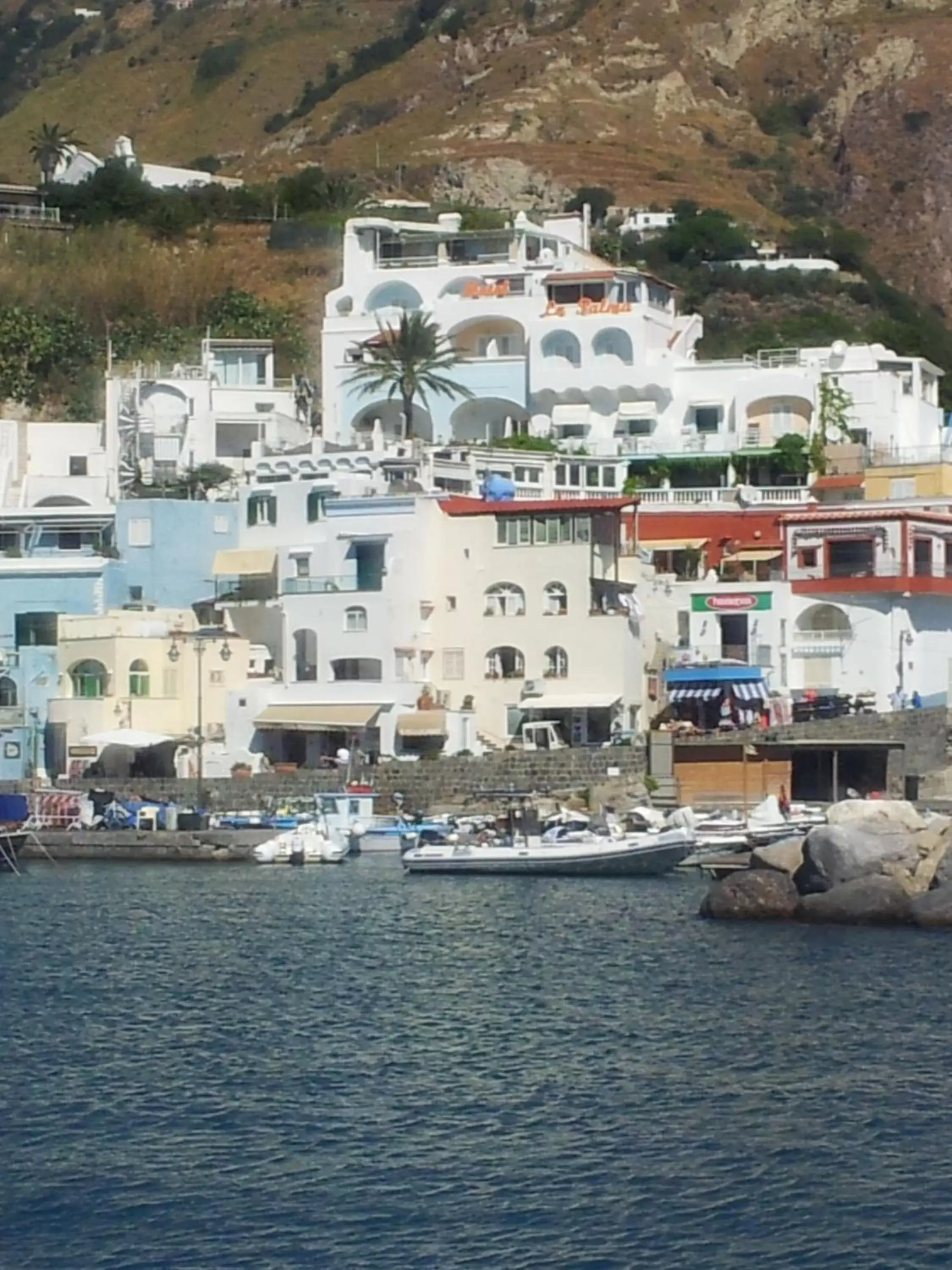 Area and facilities, Neighborhood in Hotel Poseidon