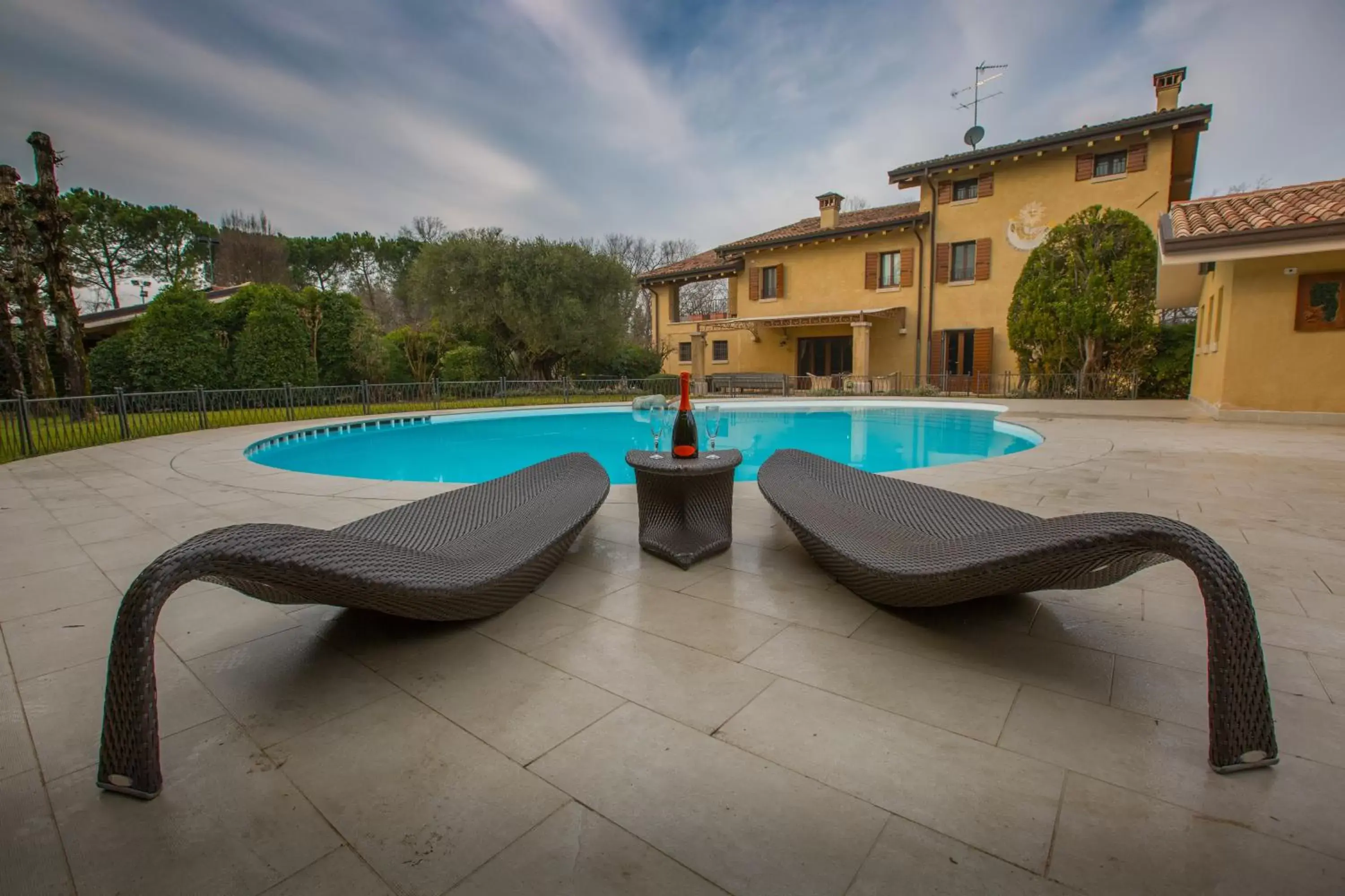 Swimming Pool in Casale la Meridiana