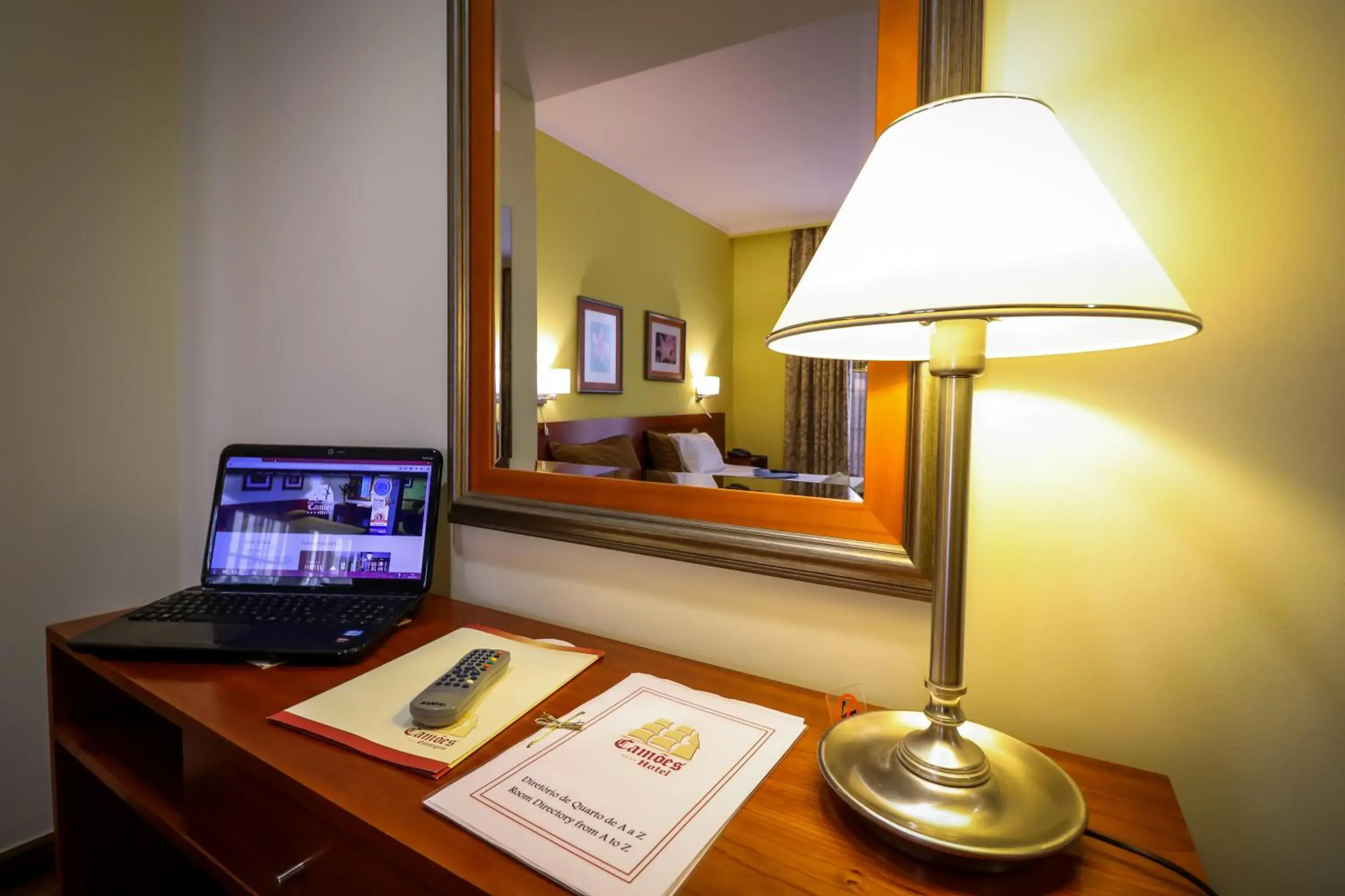 Bedroom in Hotel Camoes