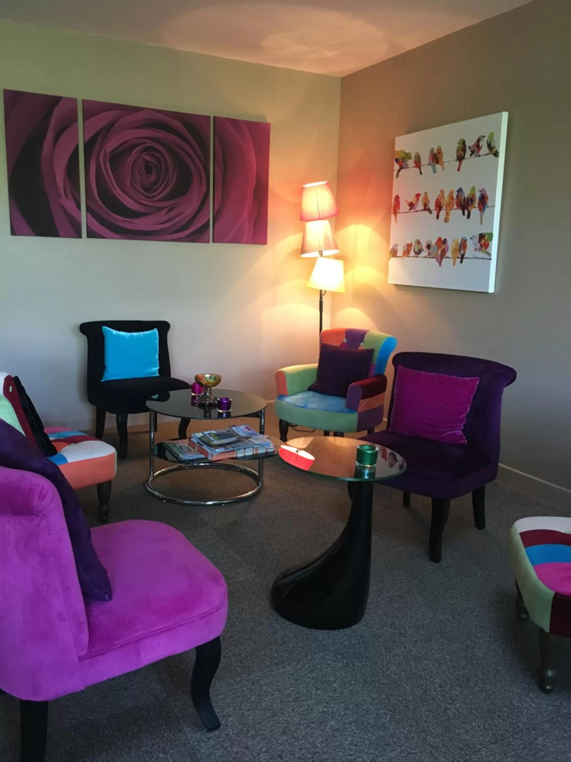 Lounge or bar in Lys Hôtel