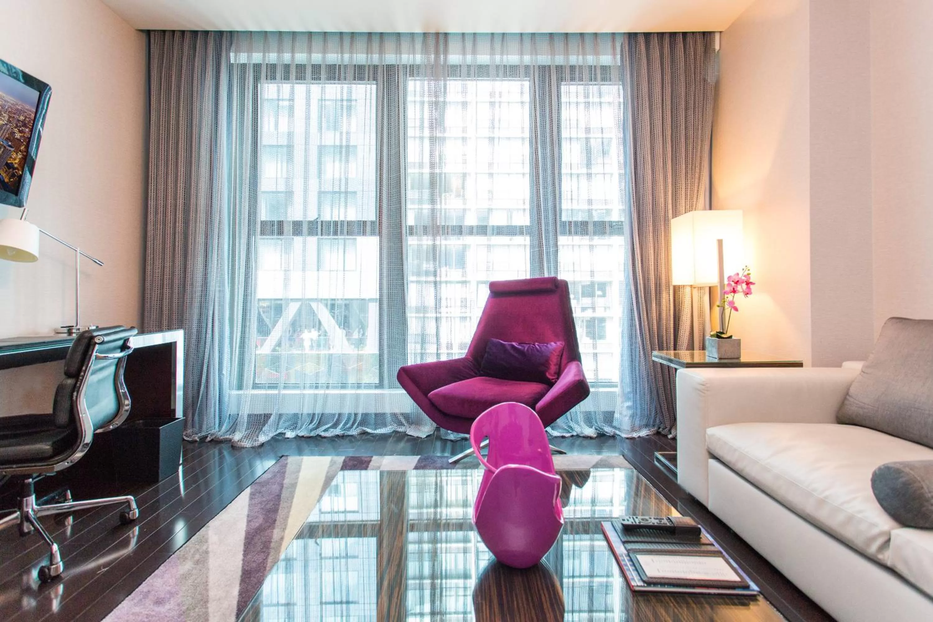 Living room in Ivy Boutique Hotel