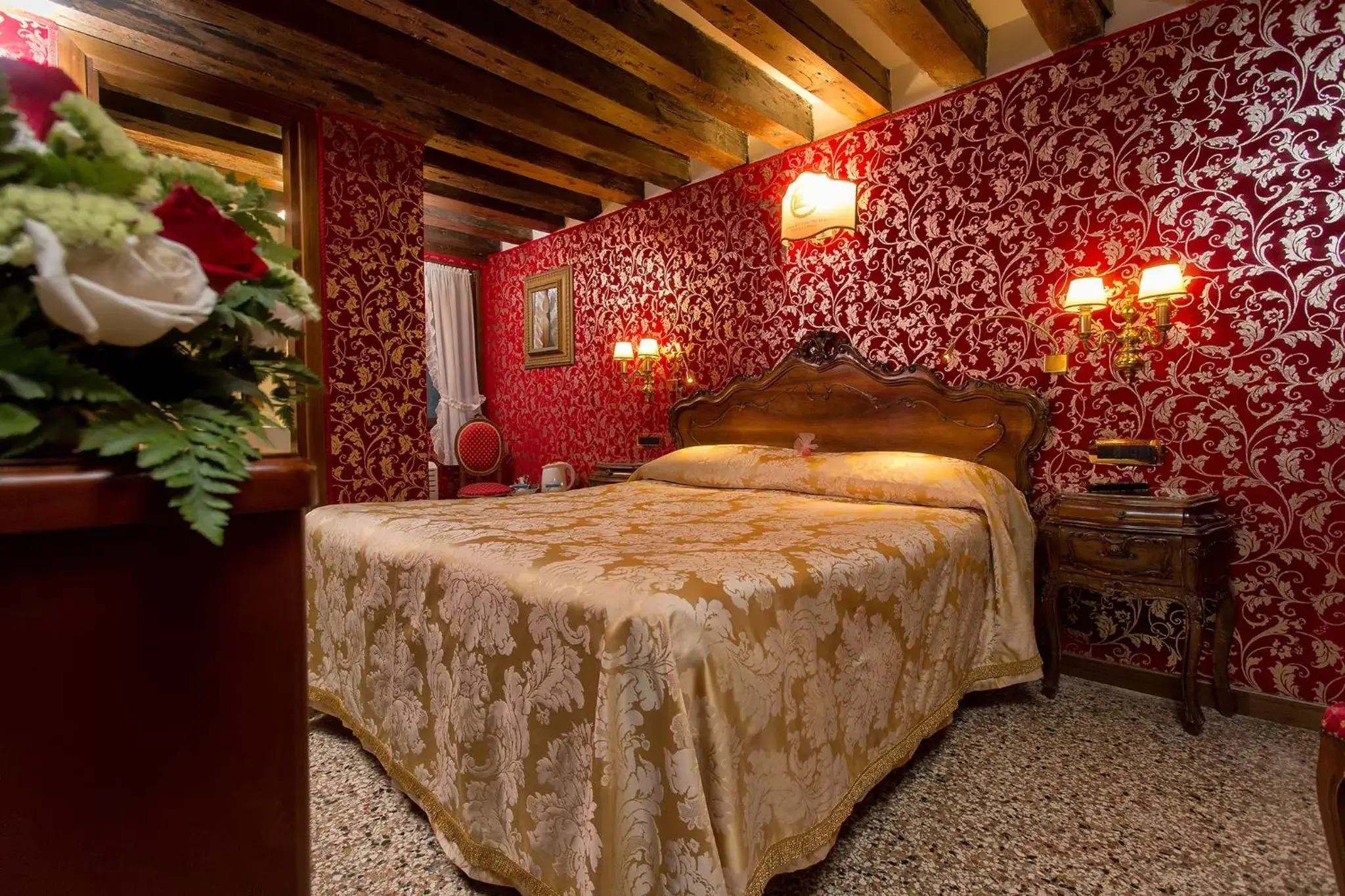 Bedroom, Bed in Antica Locanda Sturion Residenza d'Epoca