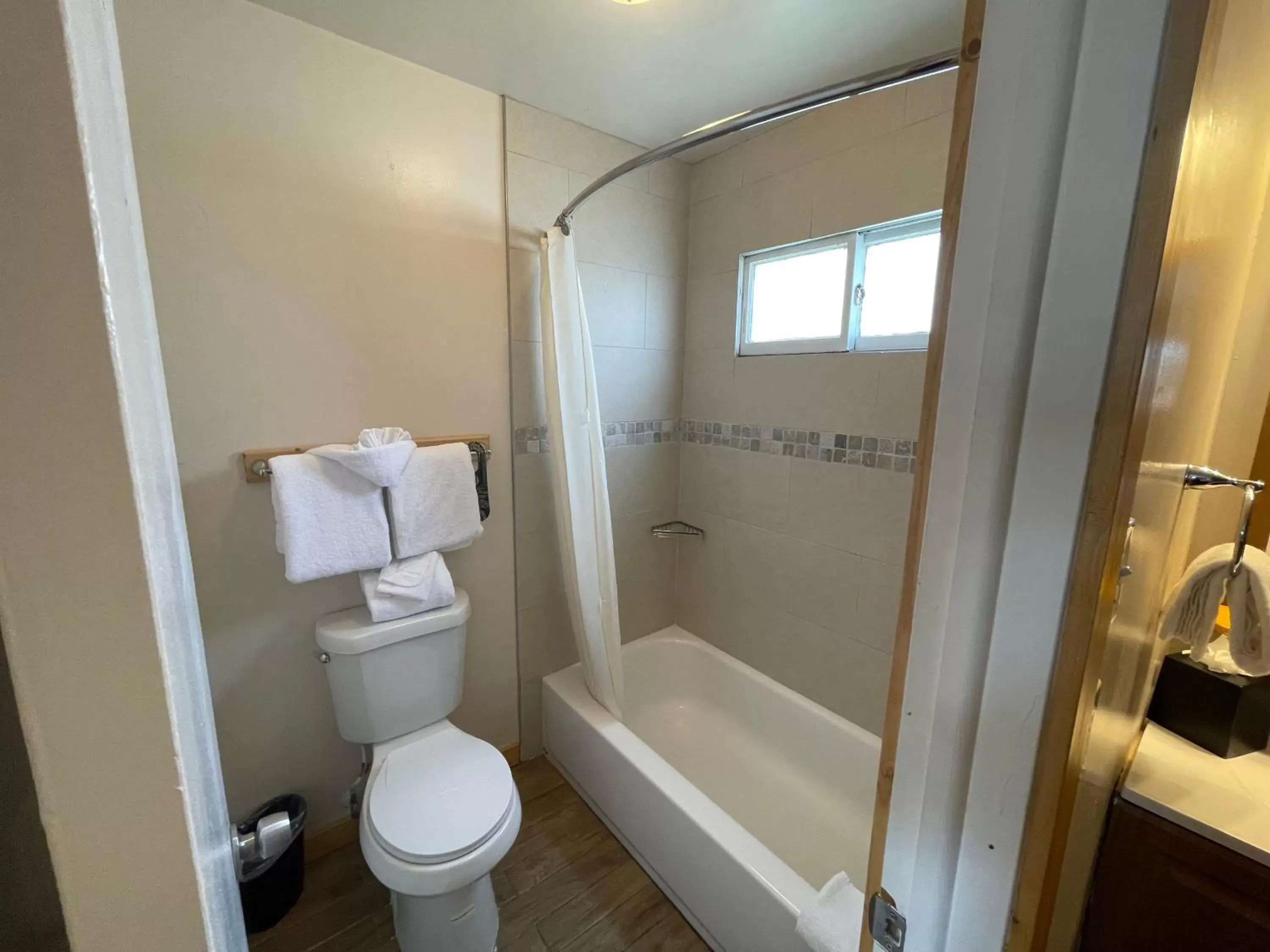 Bathroom in Estes Mountain Inn