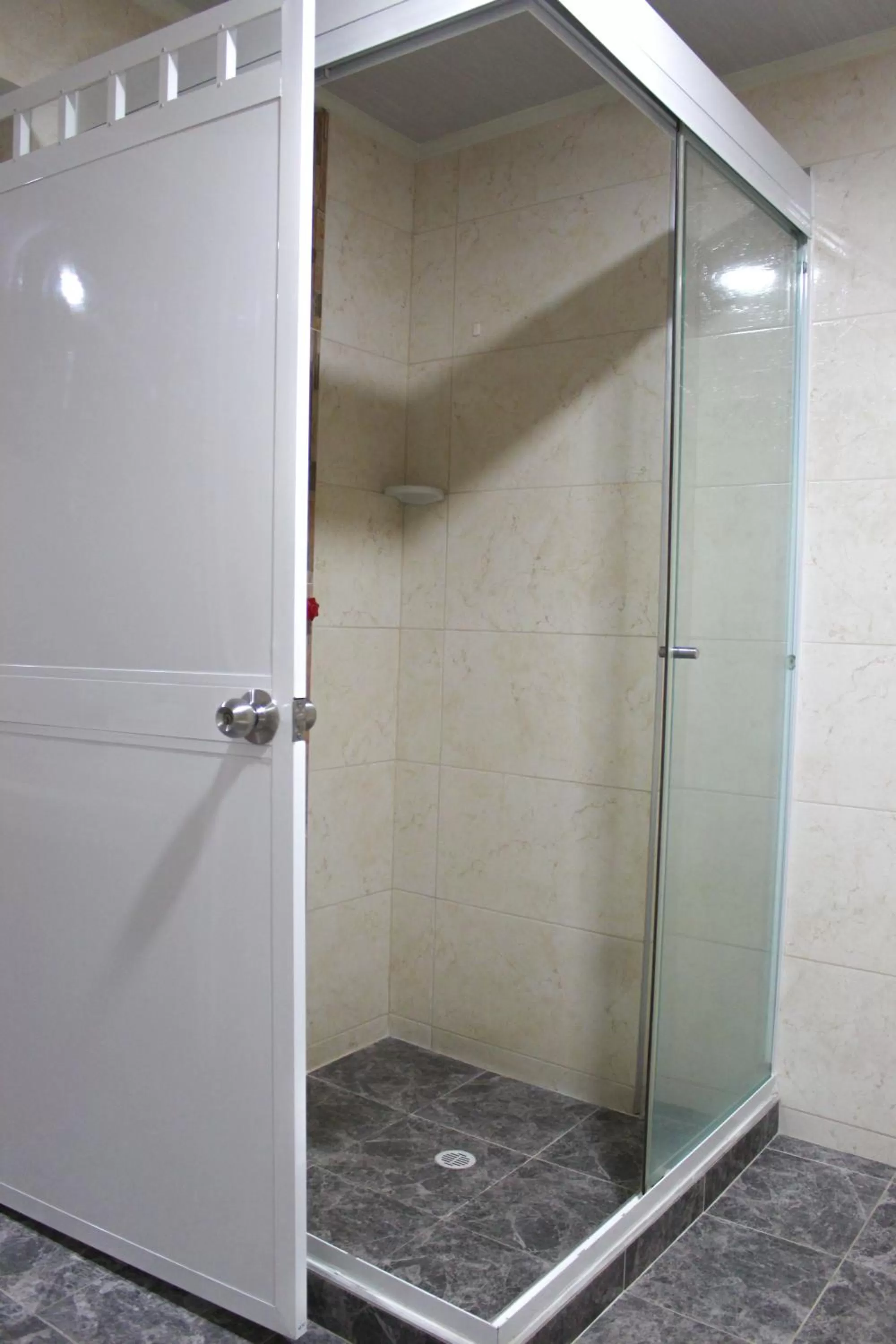 Shower in Hotel Colonial San Felipe