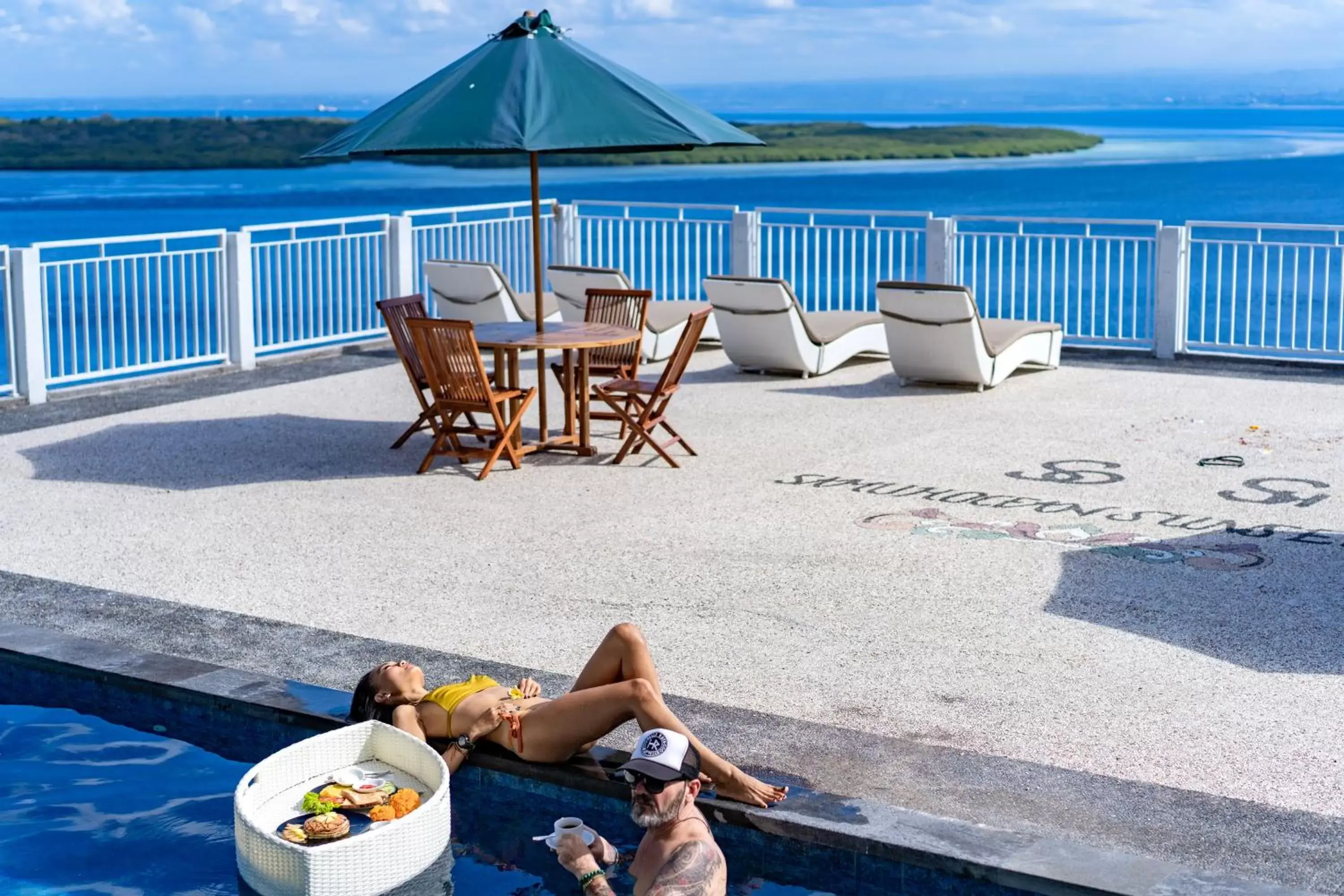 Sea view, Swimming Pool in Samuh Sunset Hotel