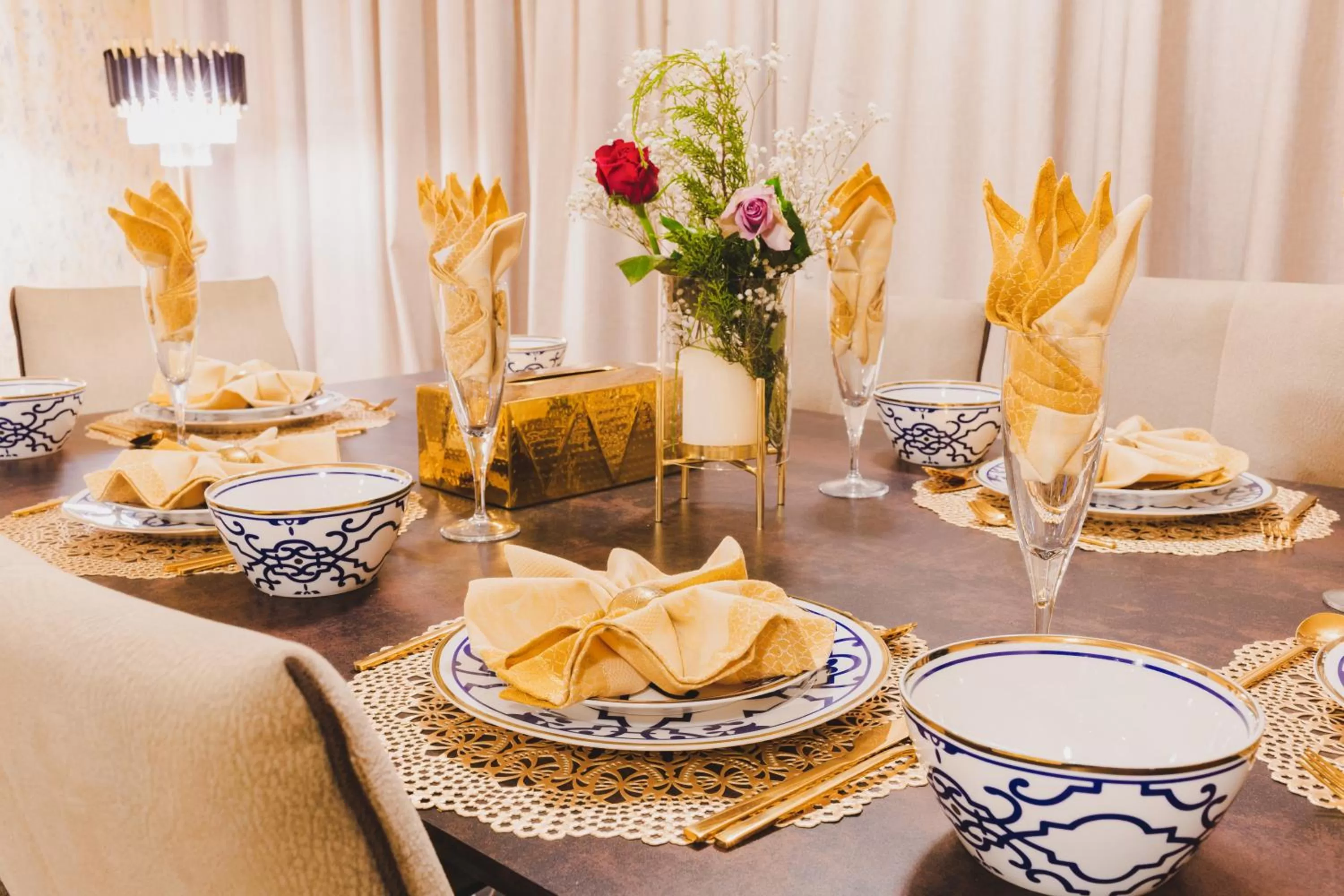 Dining area in Golden Ship Hotel