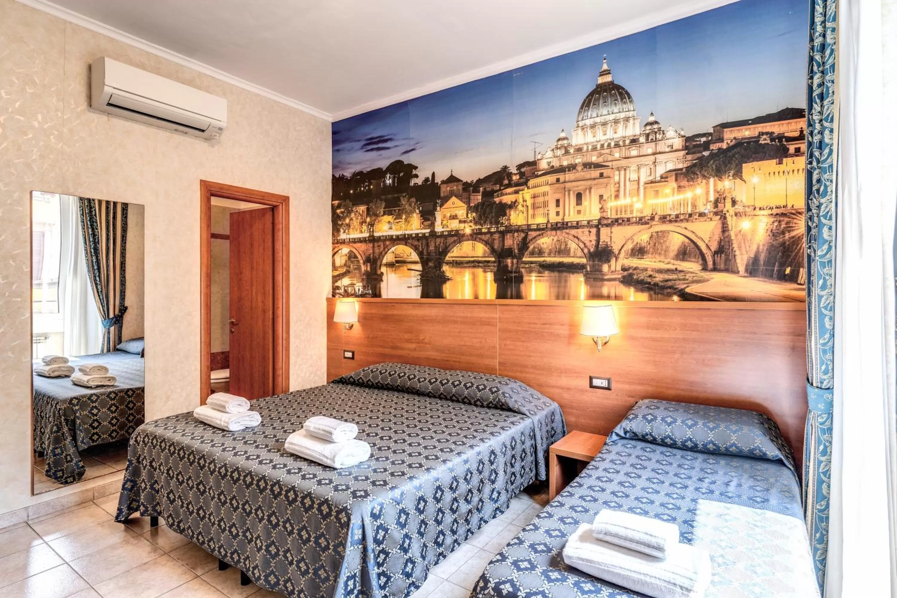 Photo of the whole room, Bed in Hotel Orlanda