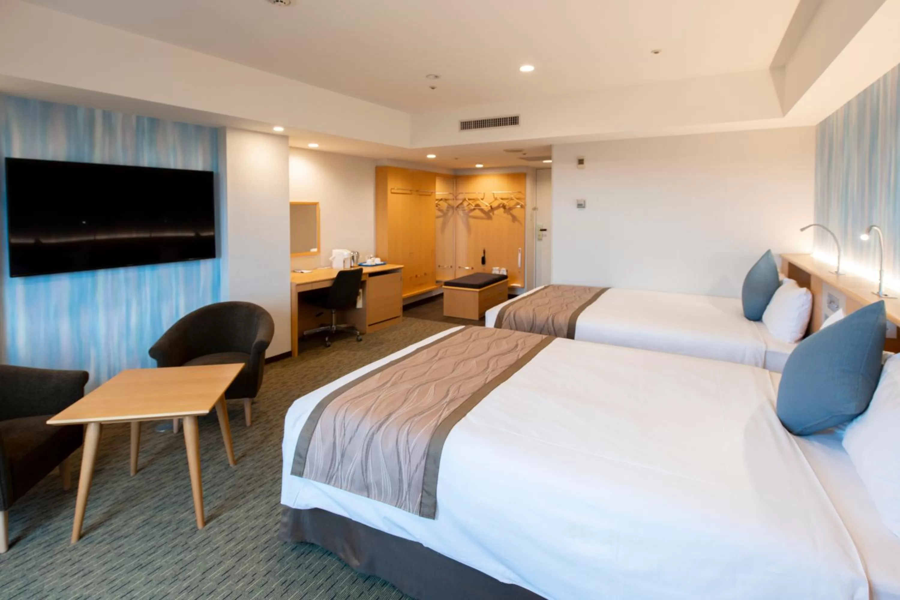 Photo of the whole room, Bed in Narita Tobu Hotel Airport