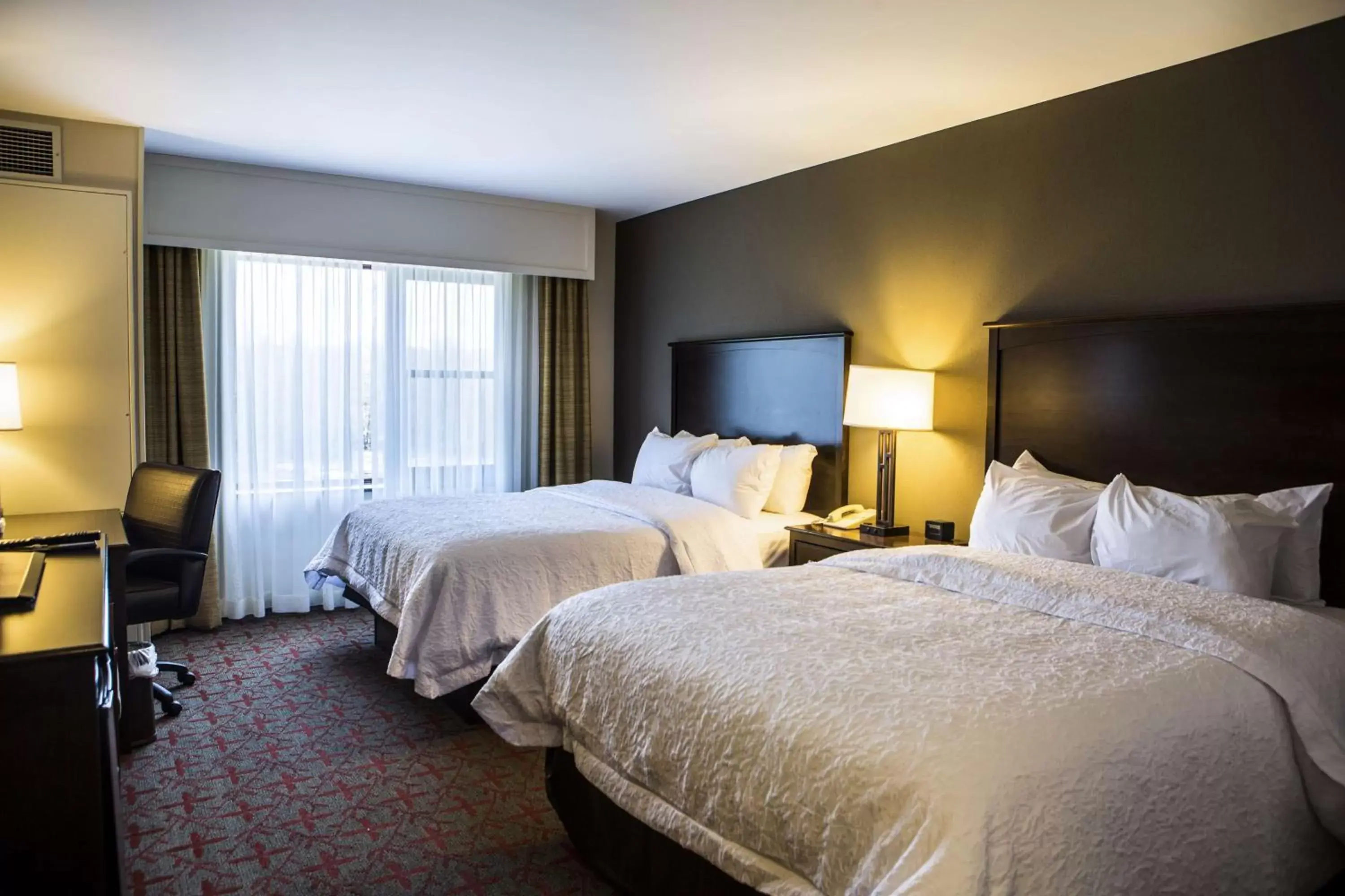Bedroom, Bed in Hampton Inn & Suites Lake Placid
