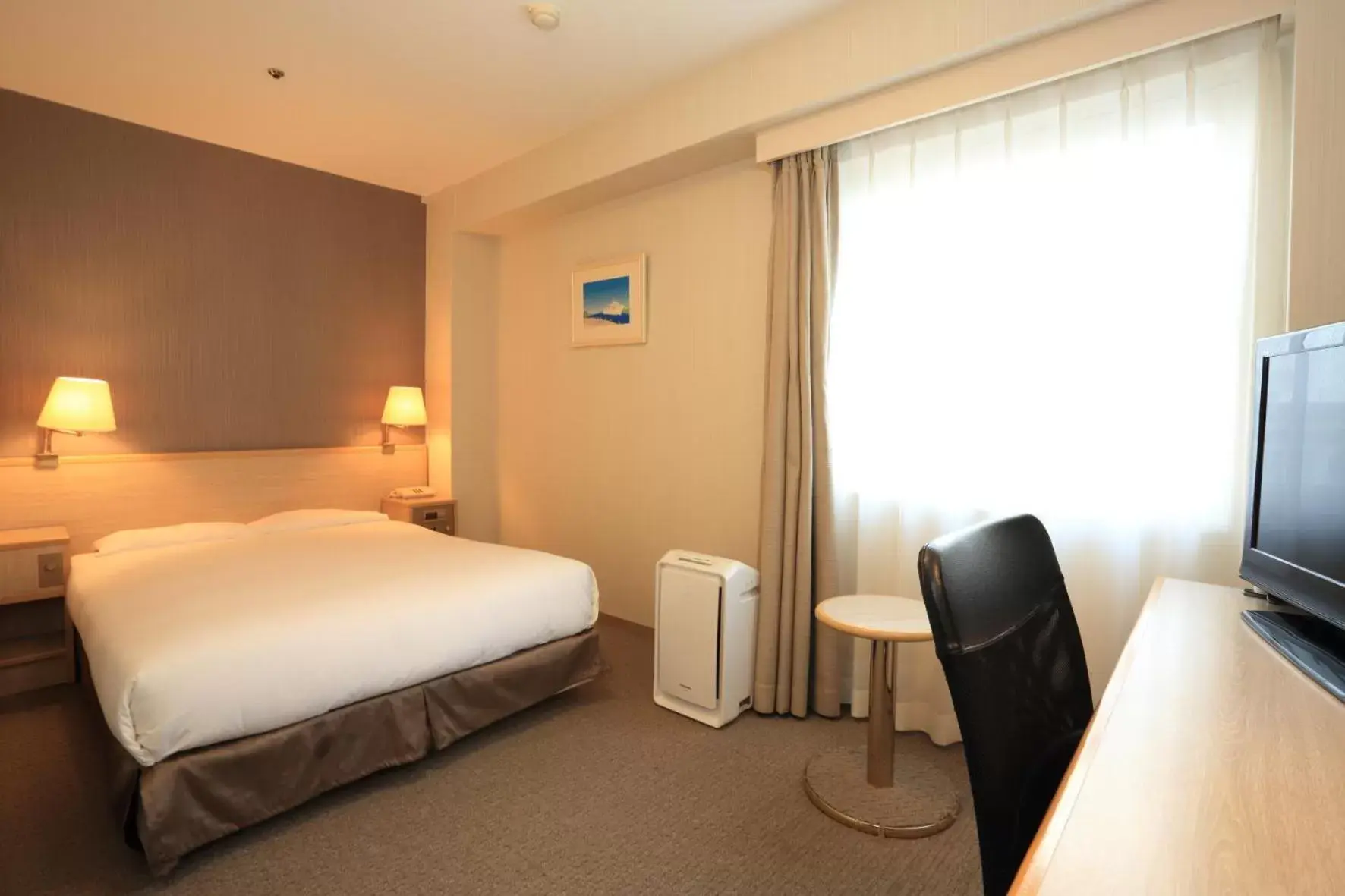 Photo of the whole room, Bed in Smile Hotel Shimonoseki