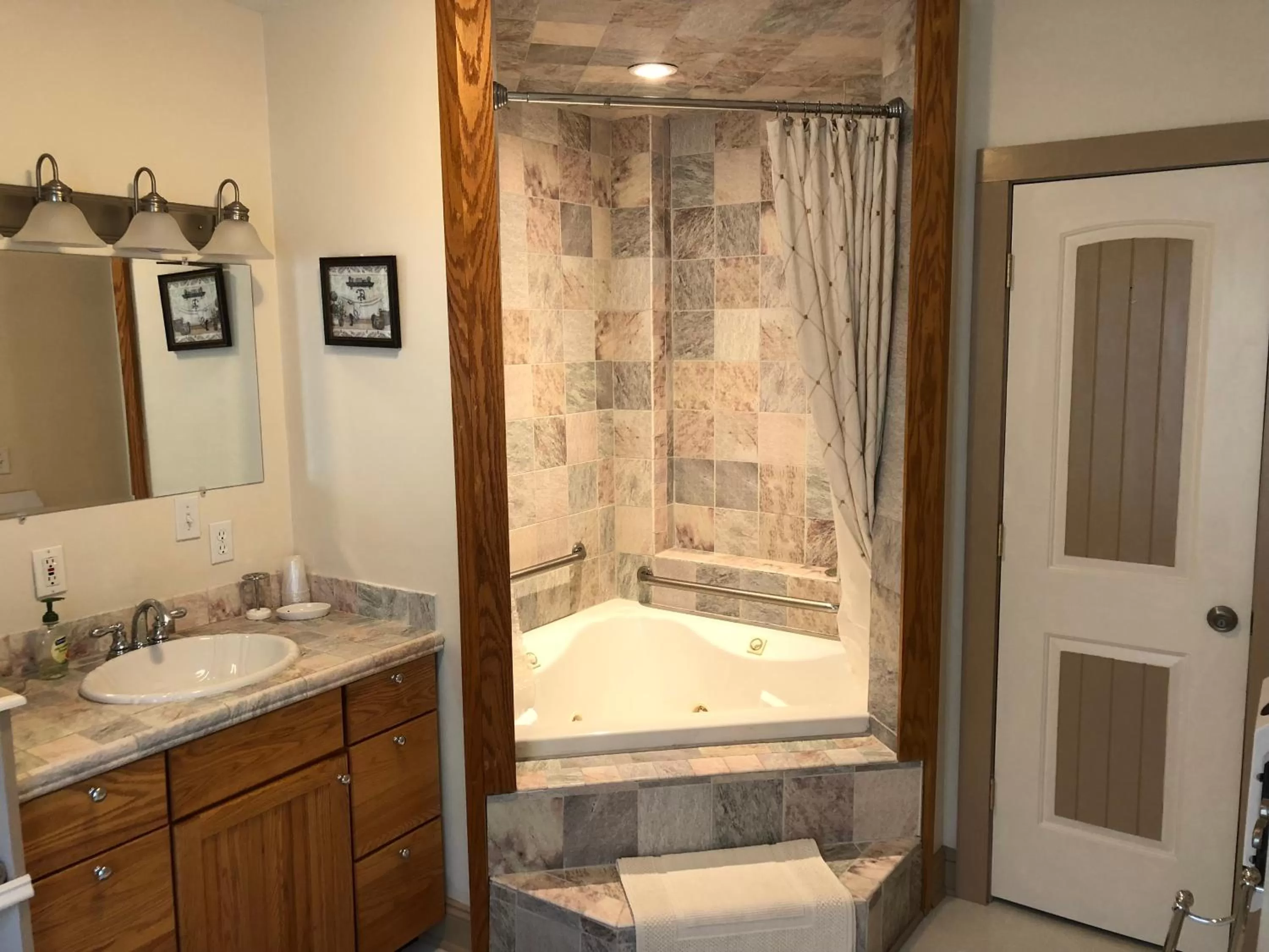 Stamford Gables Bed and Breakfast