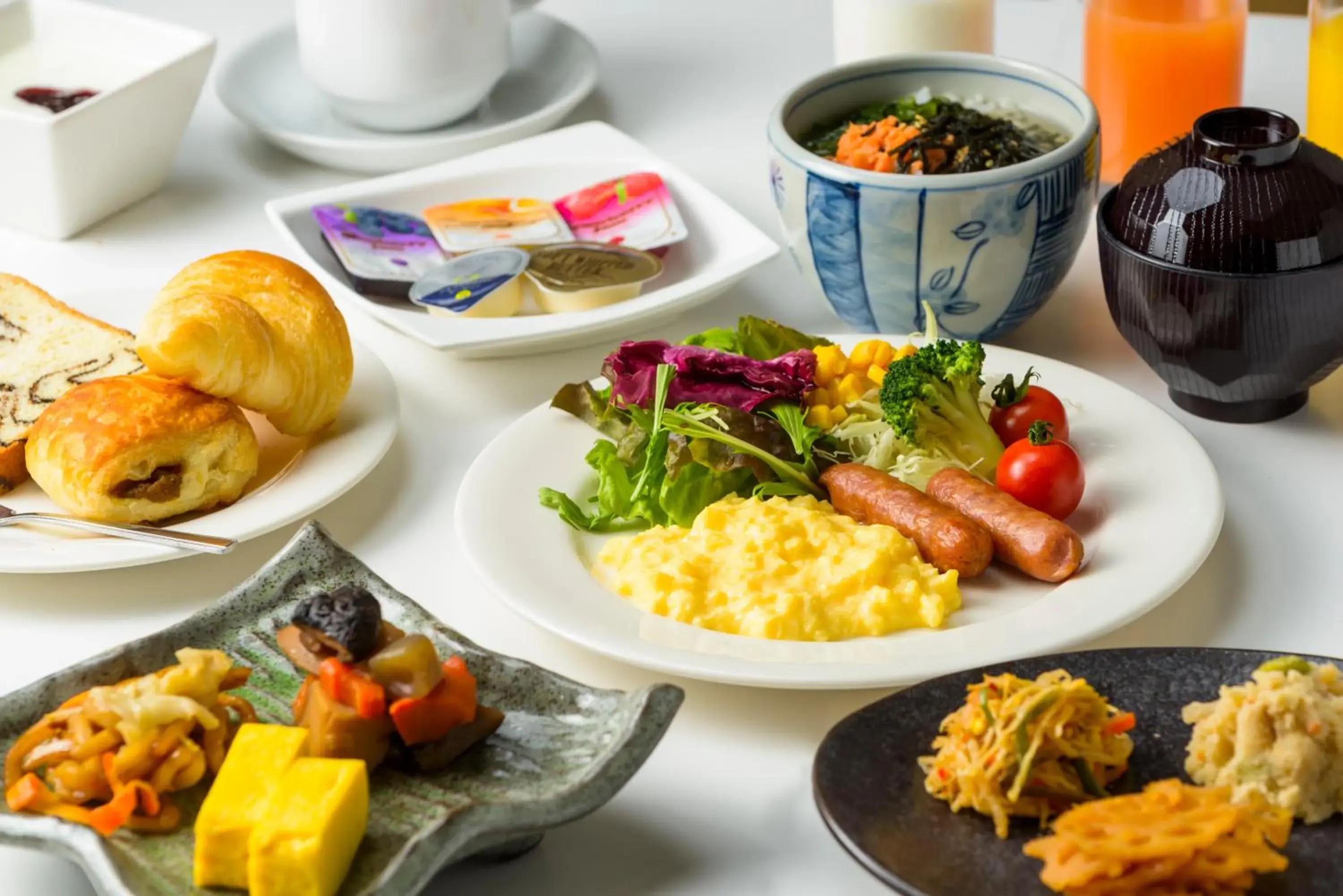 Breakfast in SureStay Plus Hotel by Best Western Shin-Osaka Breakfast in SureStay Plus Hotel by Best Western Shin-Osaka