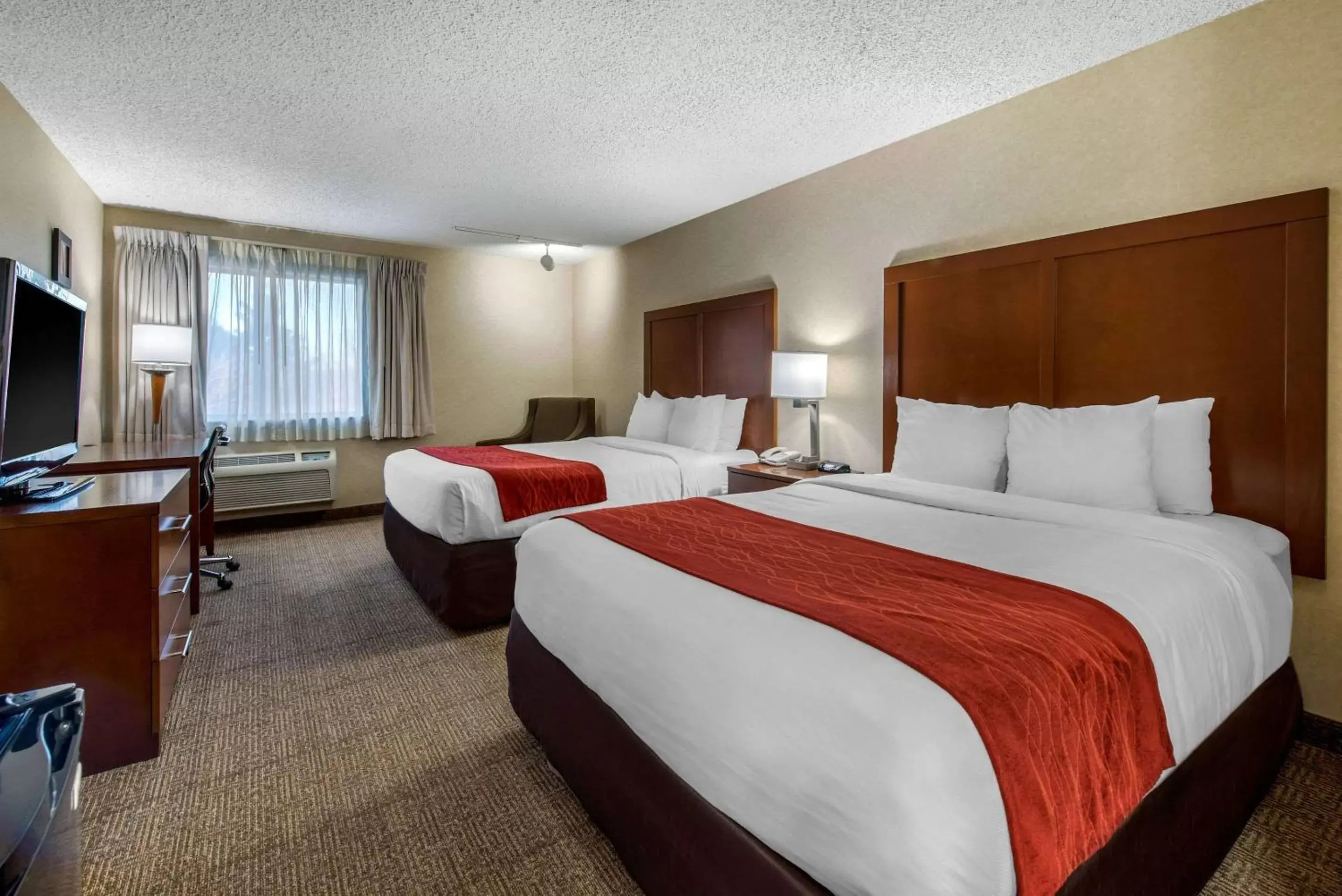 Photo of the whole room, Bed in Comfort Inn Denver Southeast