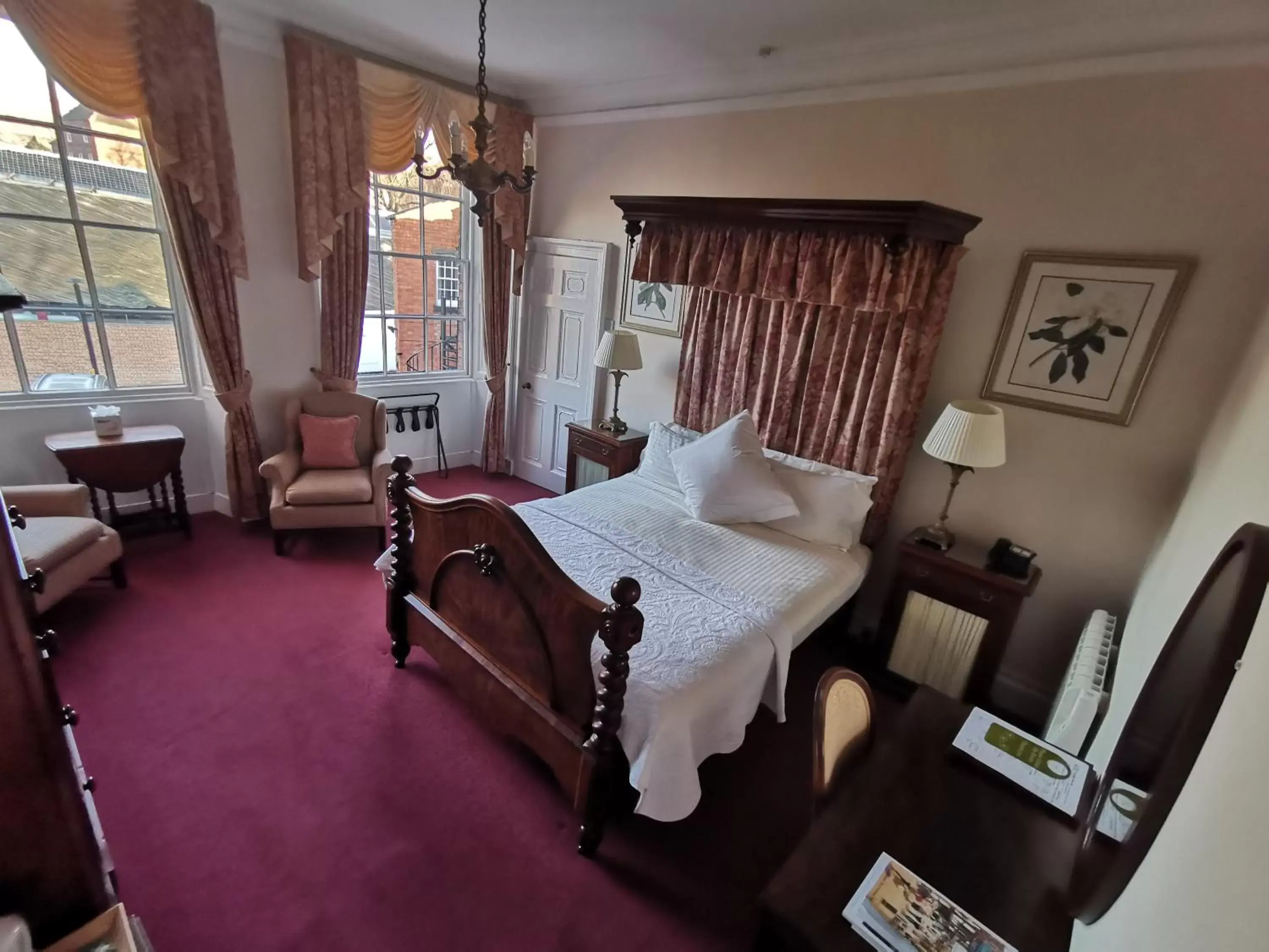 Bedroom in Diglis House Hotel