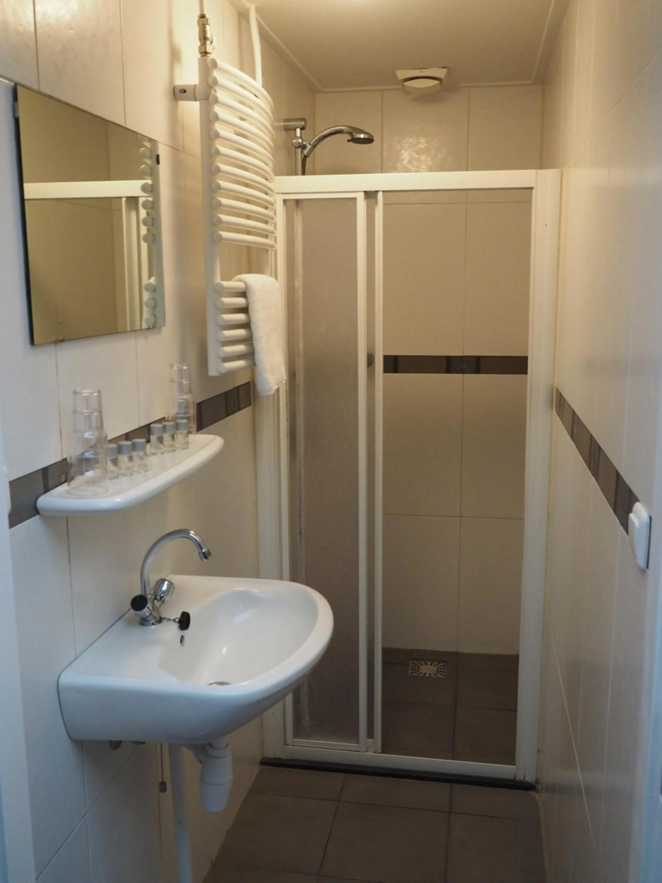 Shower in Hotel 't Anker