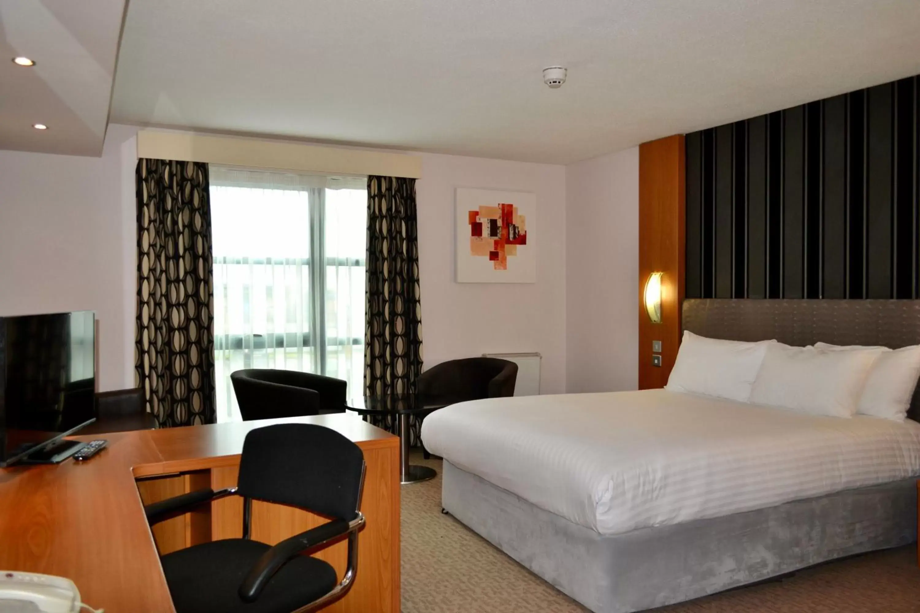 Bed in Holiday Inn Manchester - Central Park, an IHG Hotel