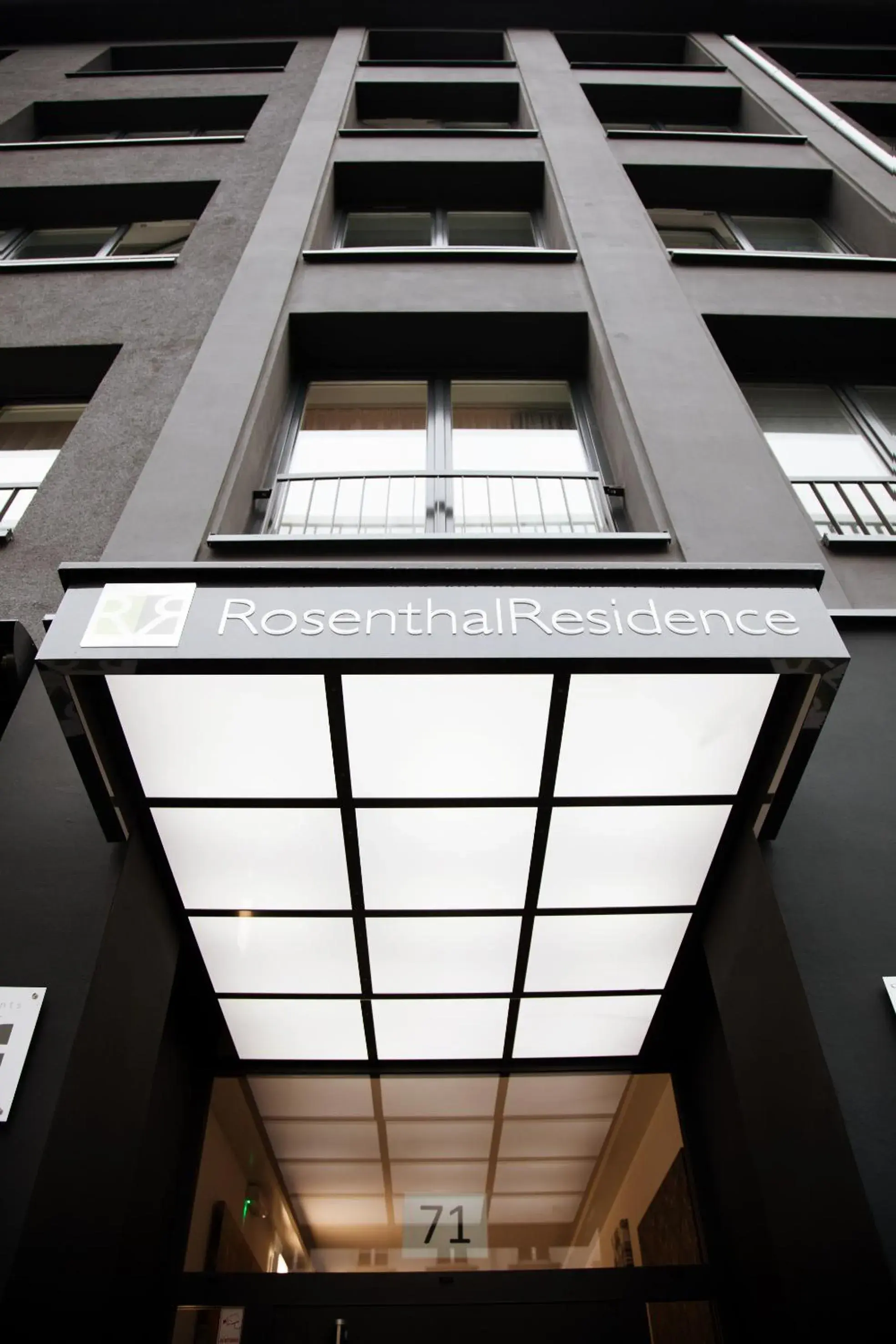 Facade/entrance in Apartments Rosenthal Residence Facade/entrance in Apartments Rosenthal Residence