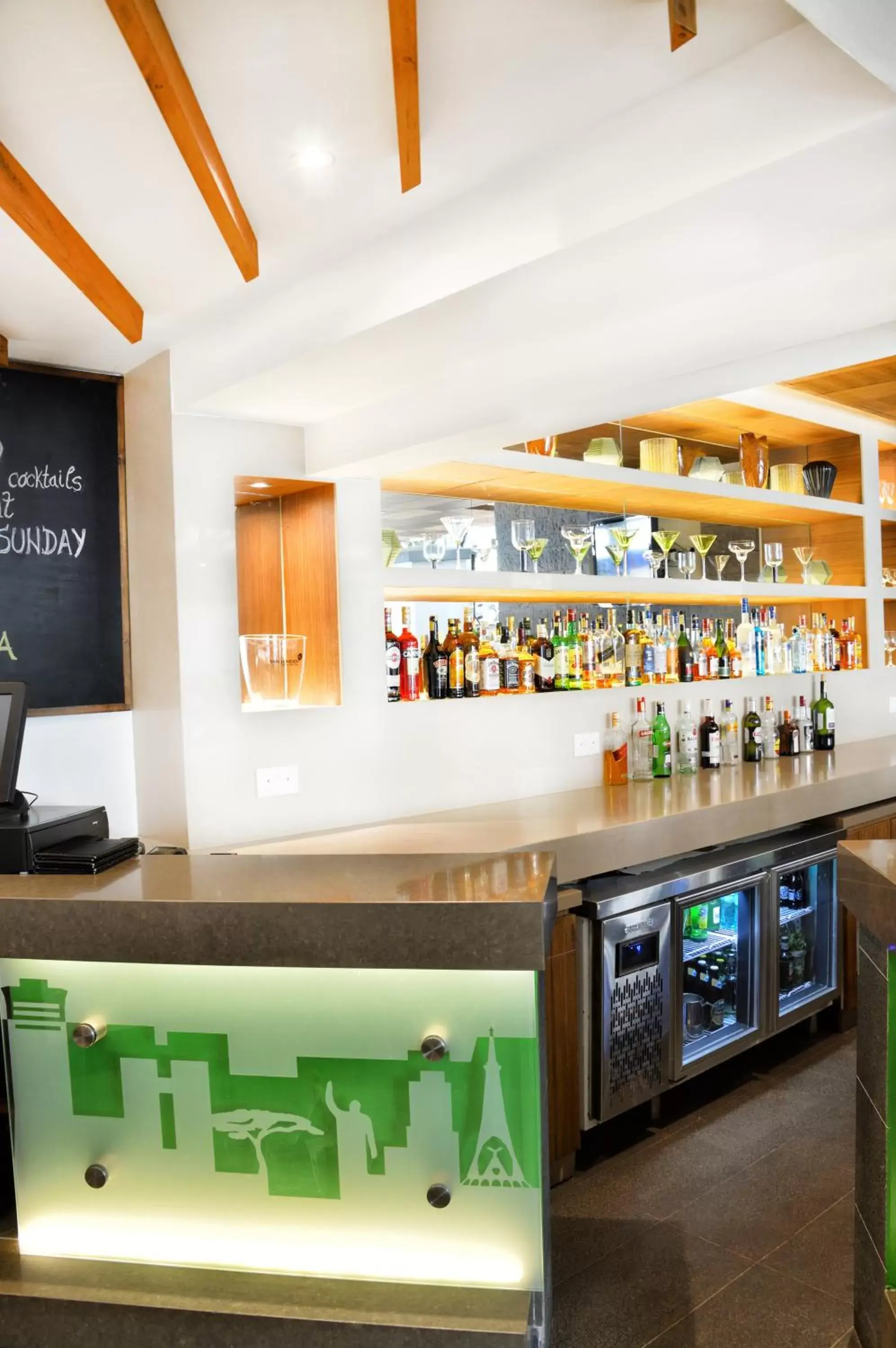 Lounge or bar, Lounge/Bar in Zehneria Suites Hotel