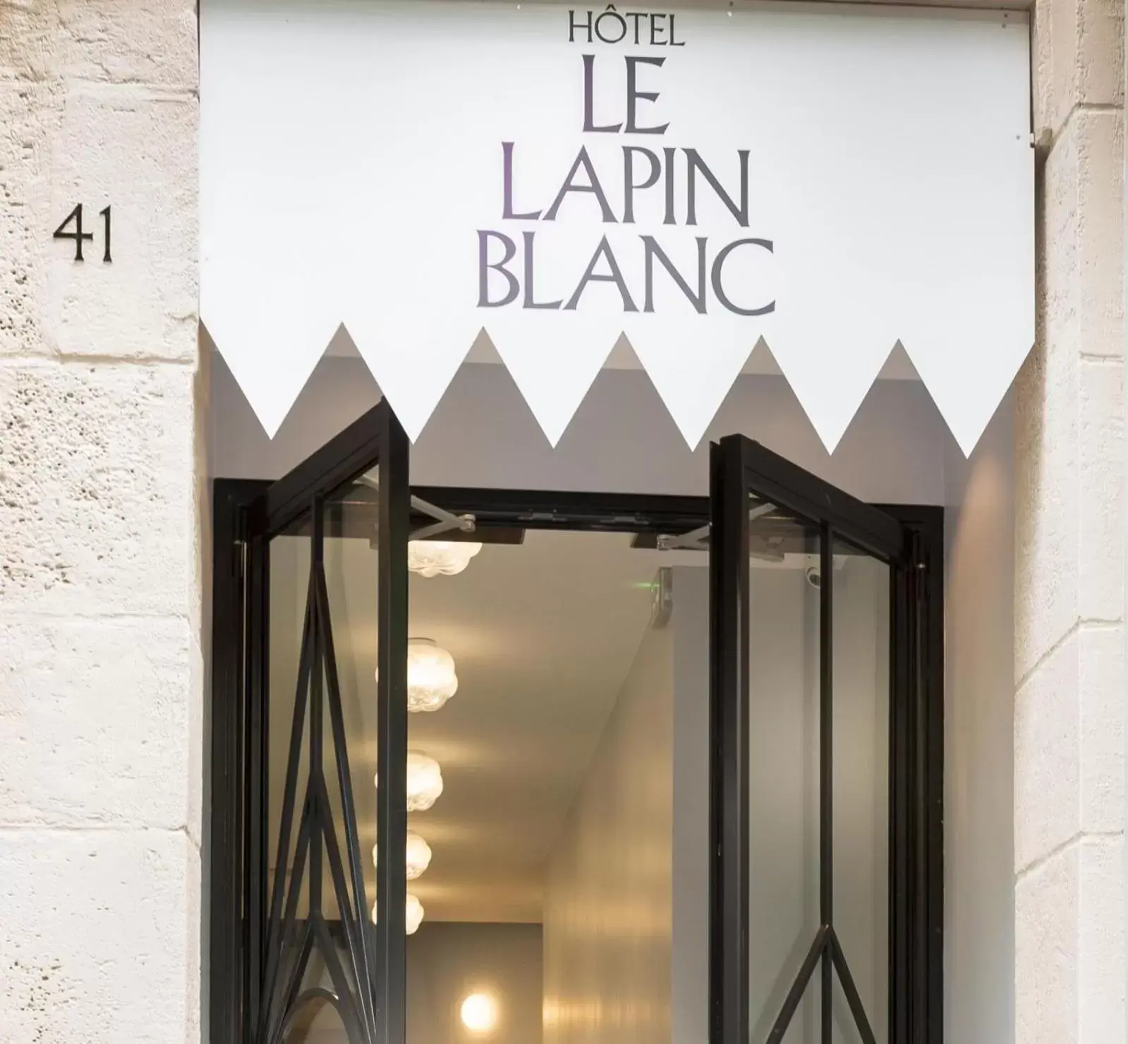 Facade/entrance in Hotel le Lapin Blanc
