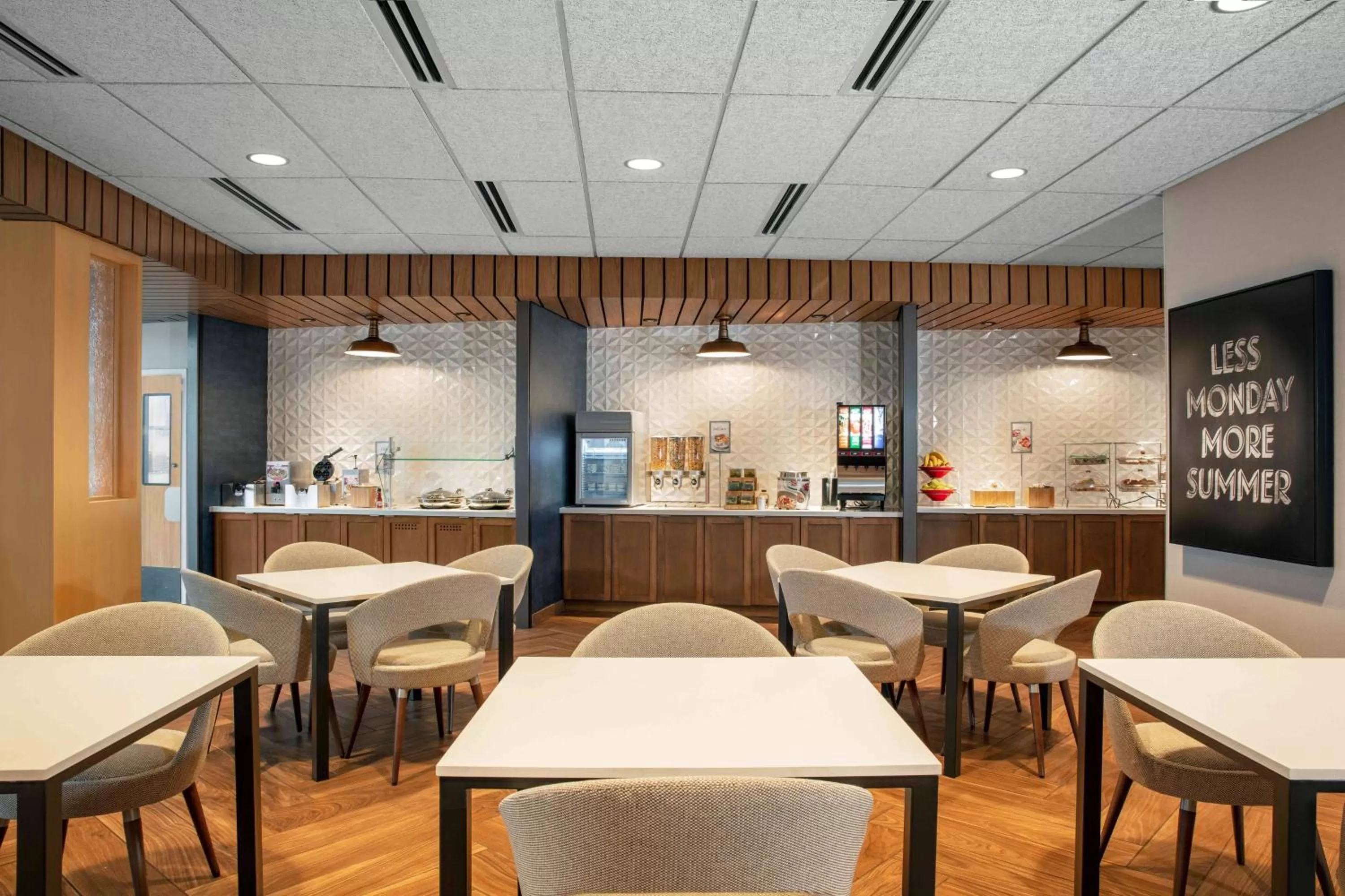 Breakfast in Fairfield by Marriott Inn & Suites Lewisburg