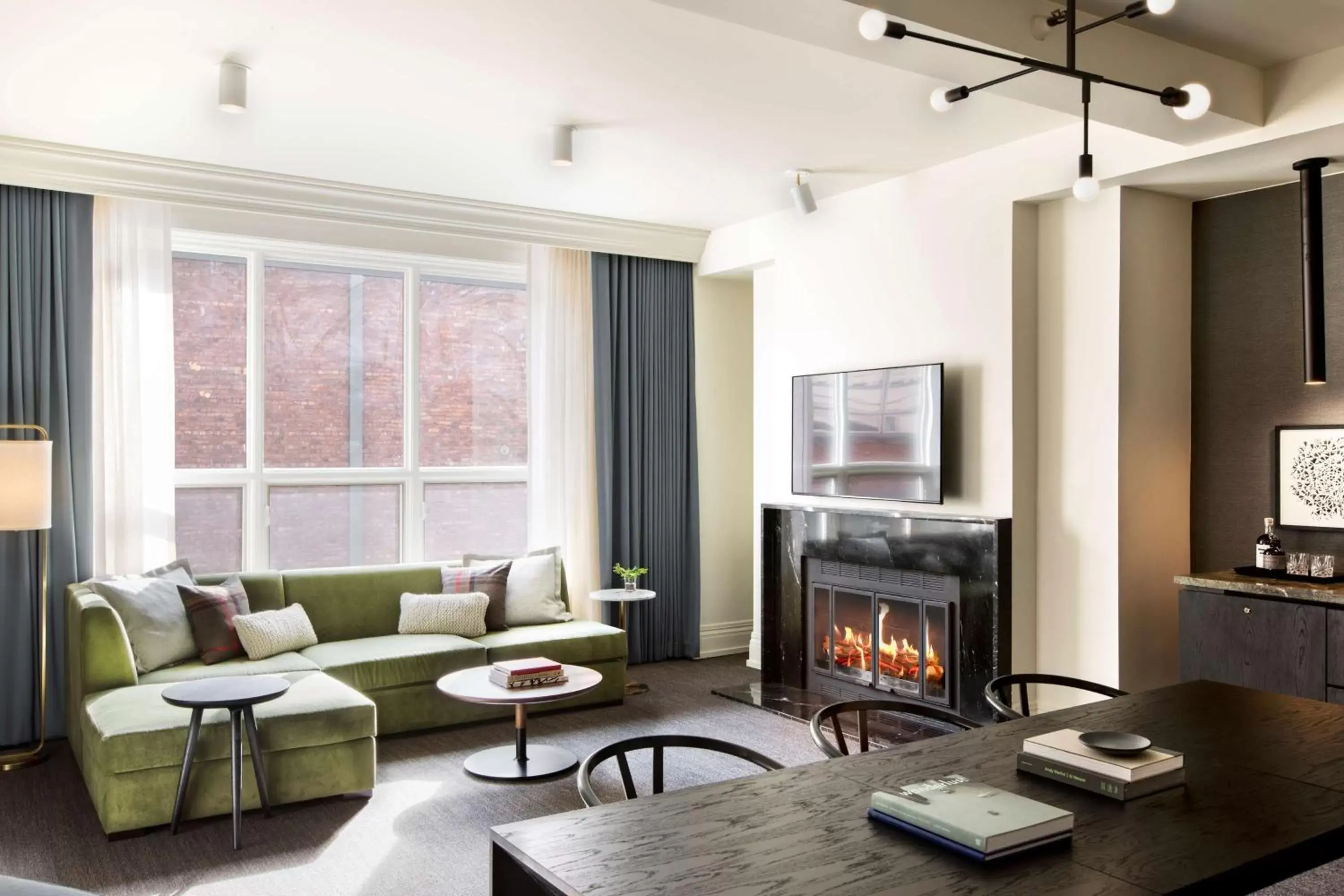 Photo of the whole room, Seating Area in The Alexis Royal Sonesta Hotel Seattle