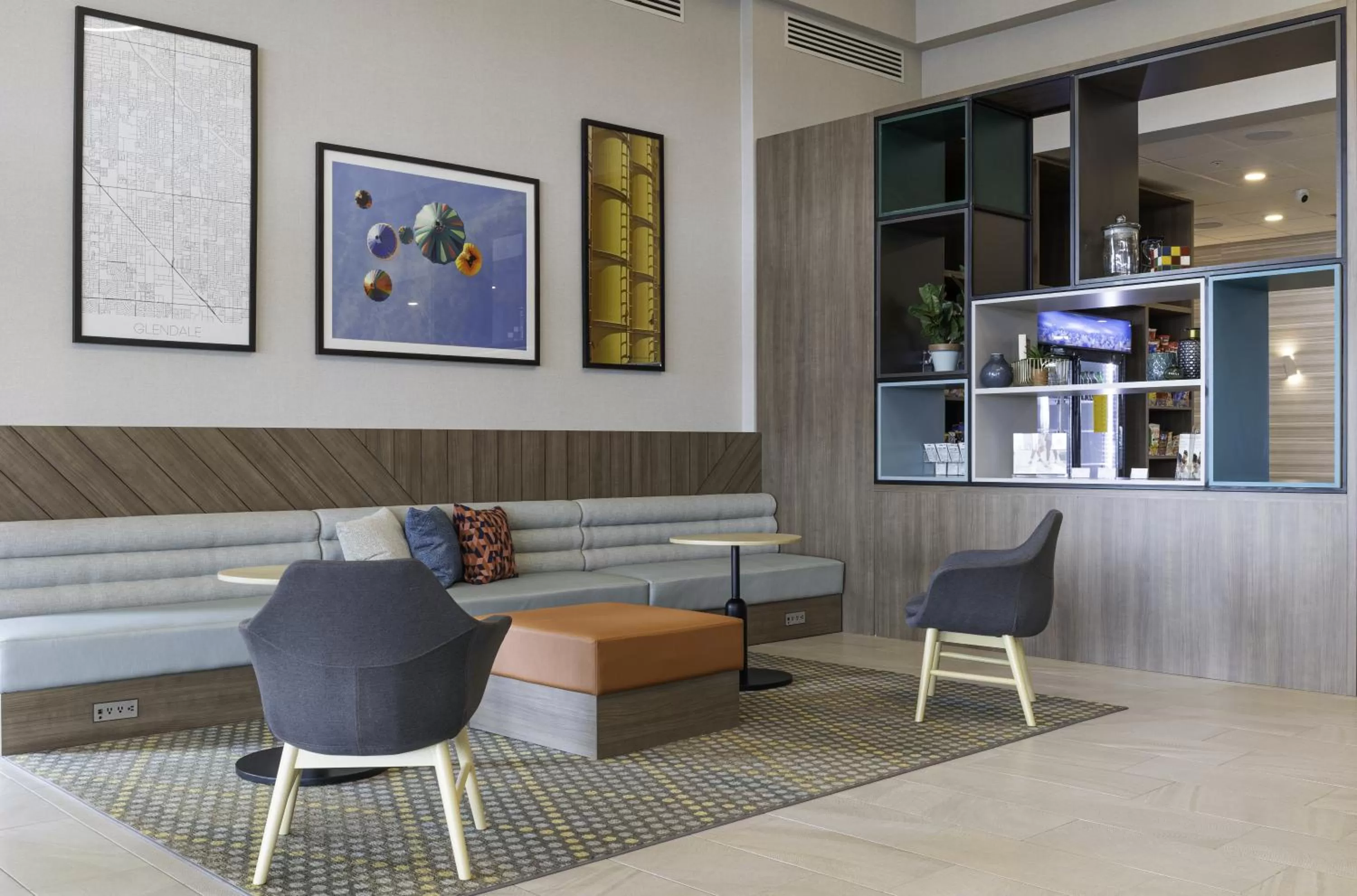 Lobby or reception in Holiday Inn Glendale - Stadium & Ent Dist by IHG