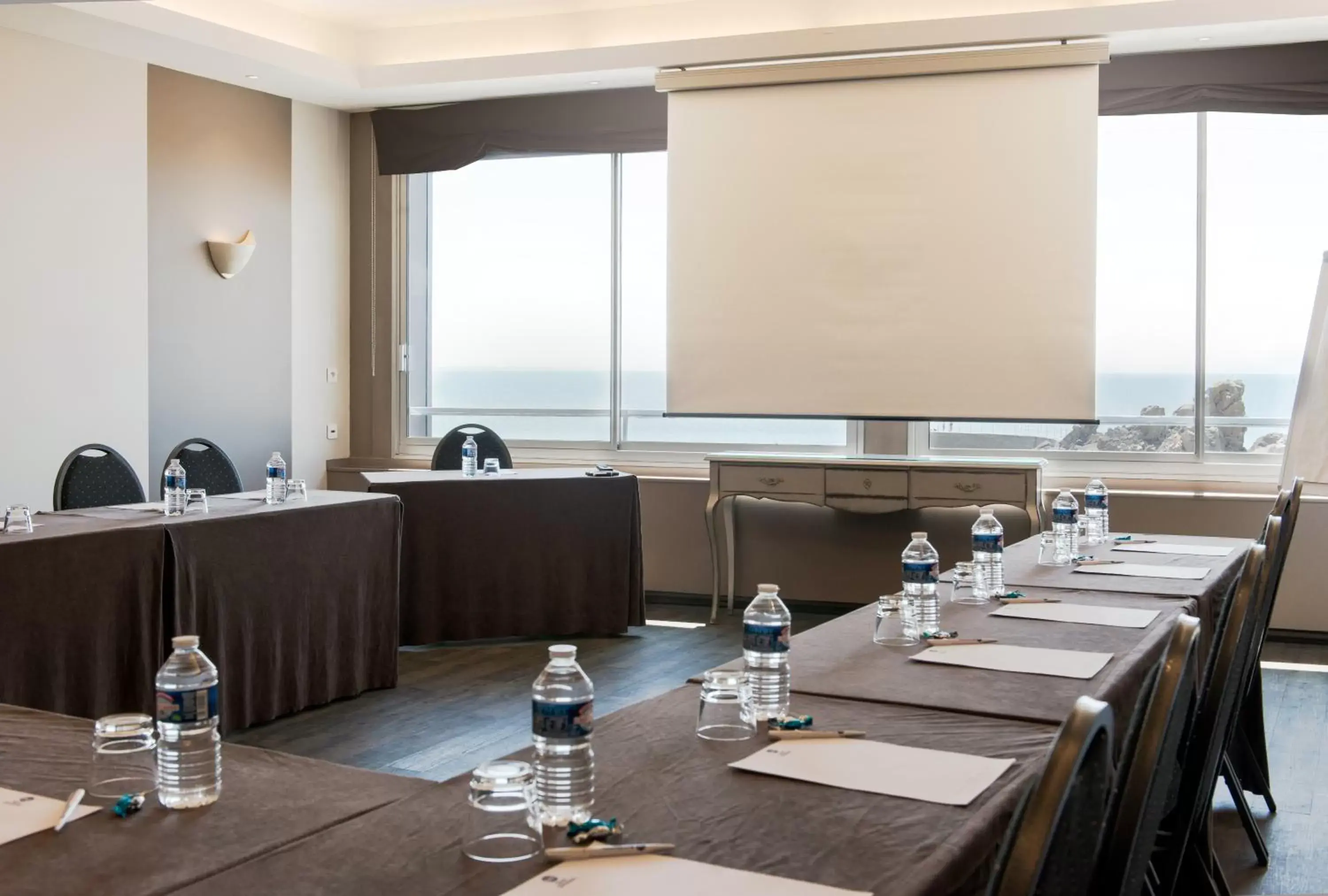 Meeting/conference room, Business Area/Conference Room in Best Western Hotel De La Plage Saint Marc sur Mer