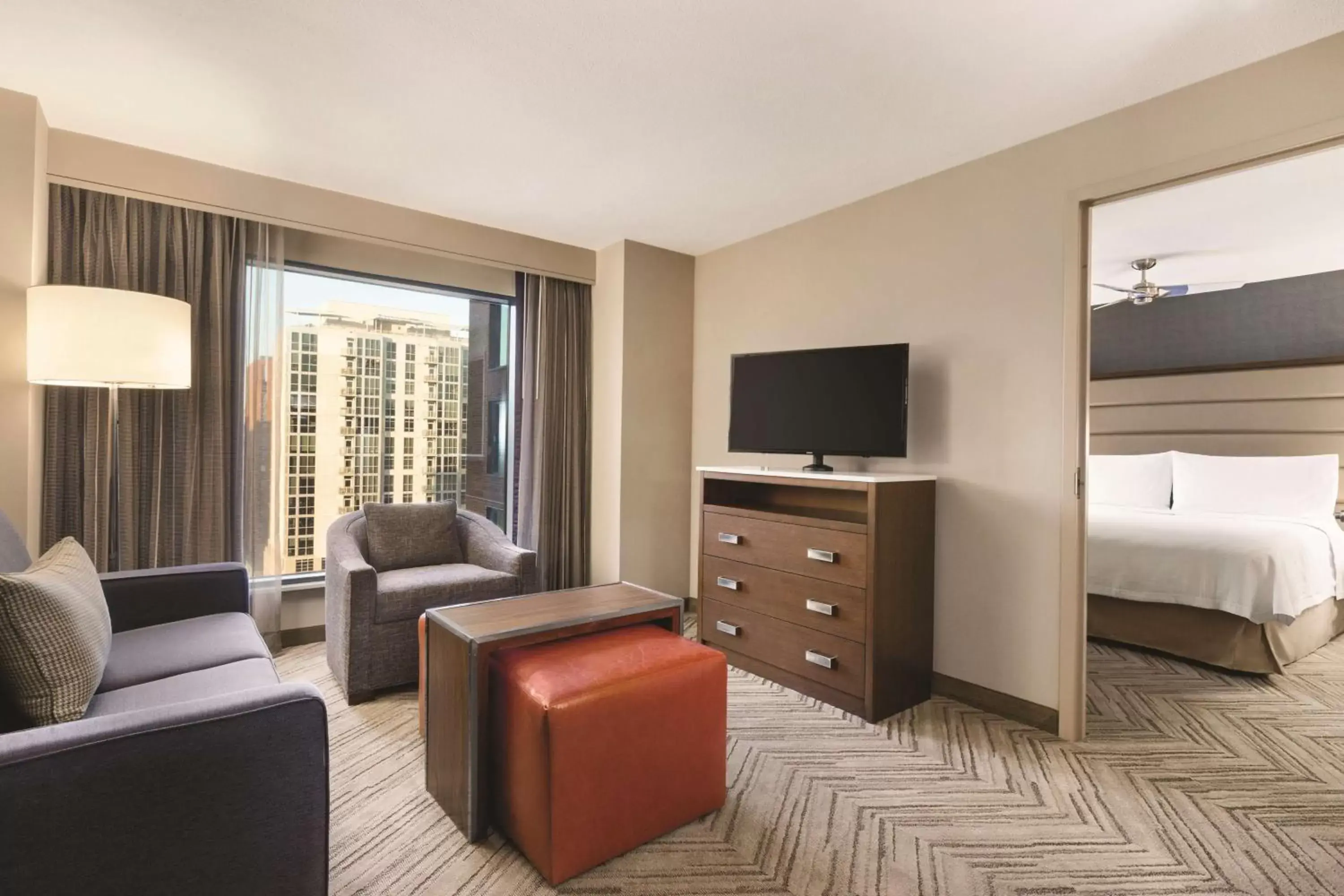 Bedroom, TV/Entertainment Center in Homewood Suites by Hilton Washington DC Capitol-Navy Yard