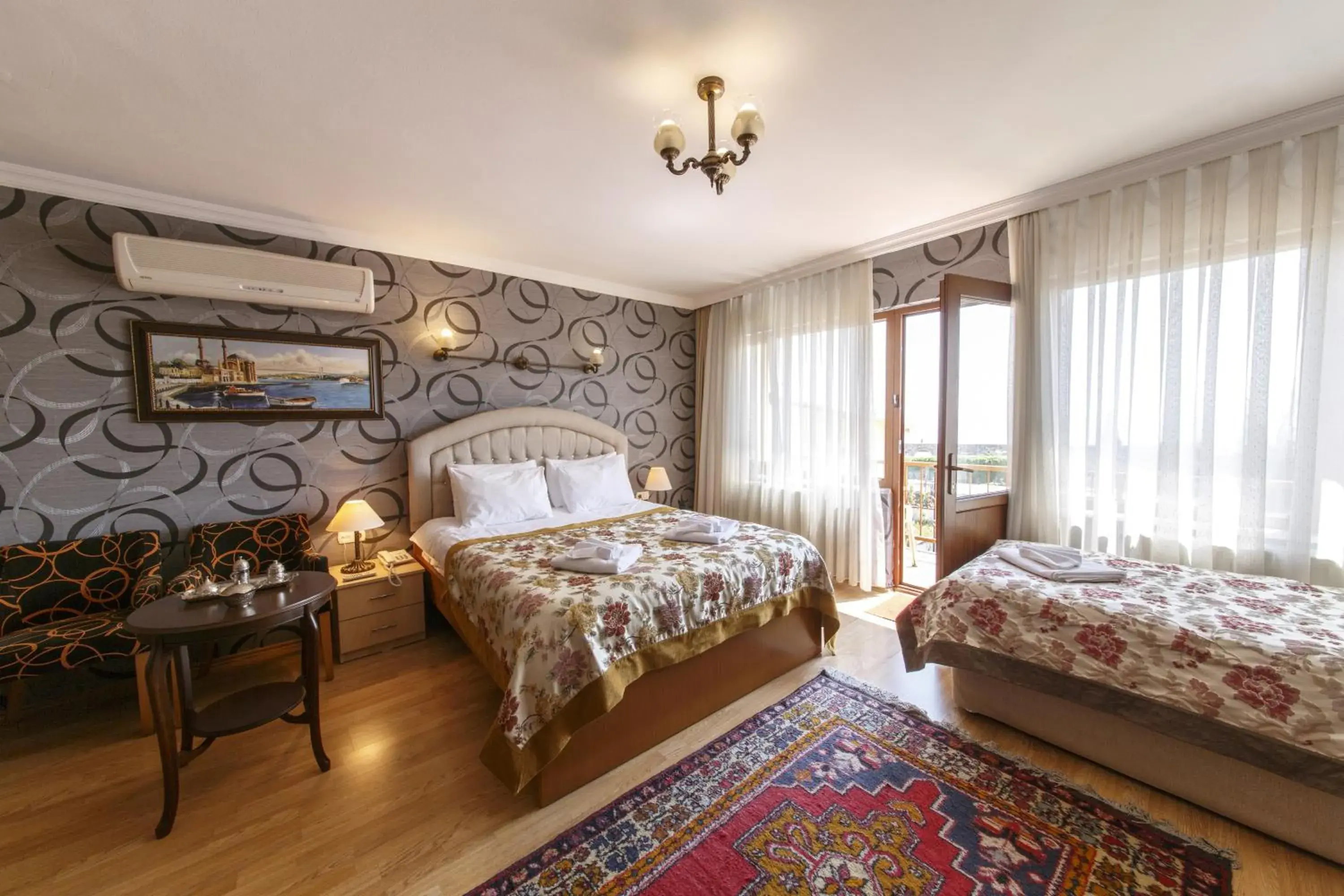 Suite with Sea View in Hotel Ipekyolu