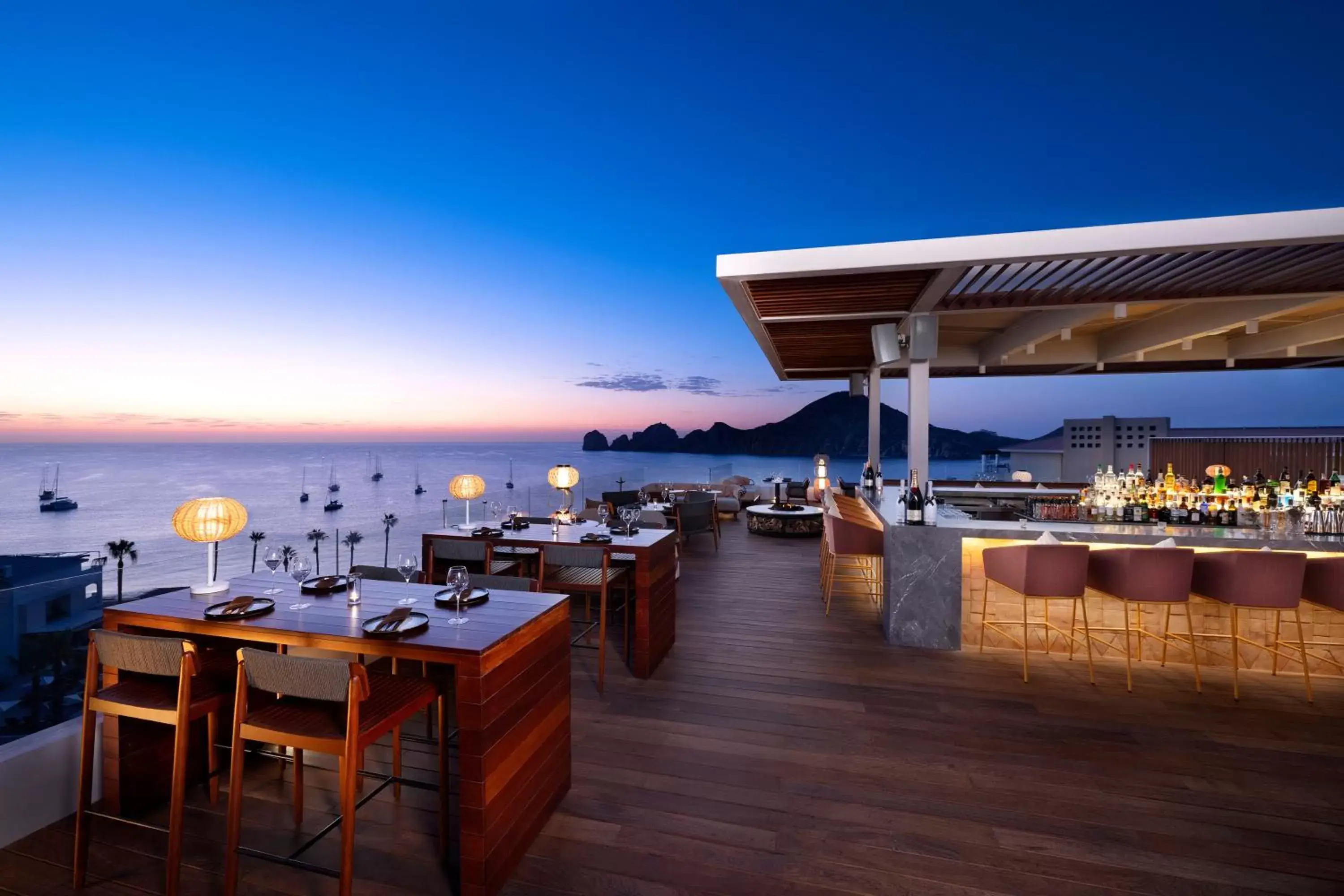 Lounge or bar, Restaurant/Places to Eat in ME Cabo