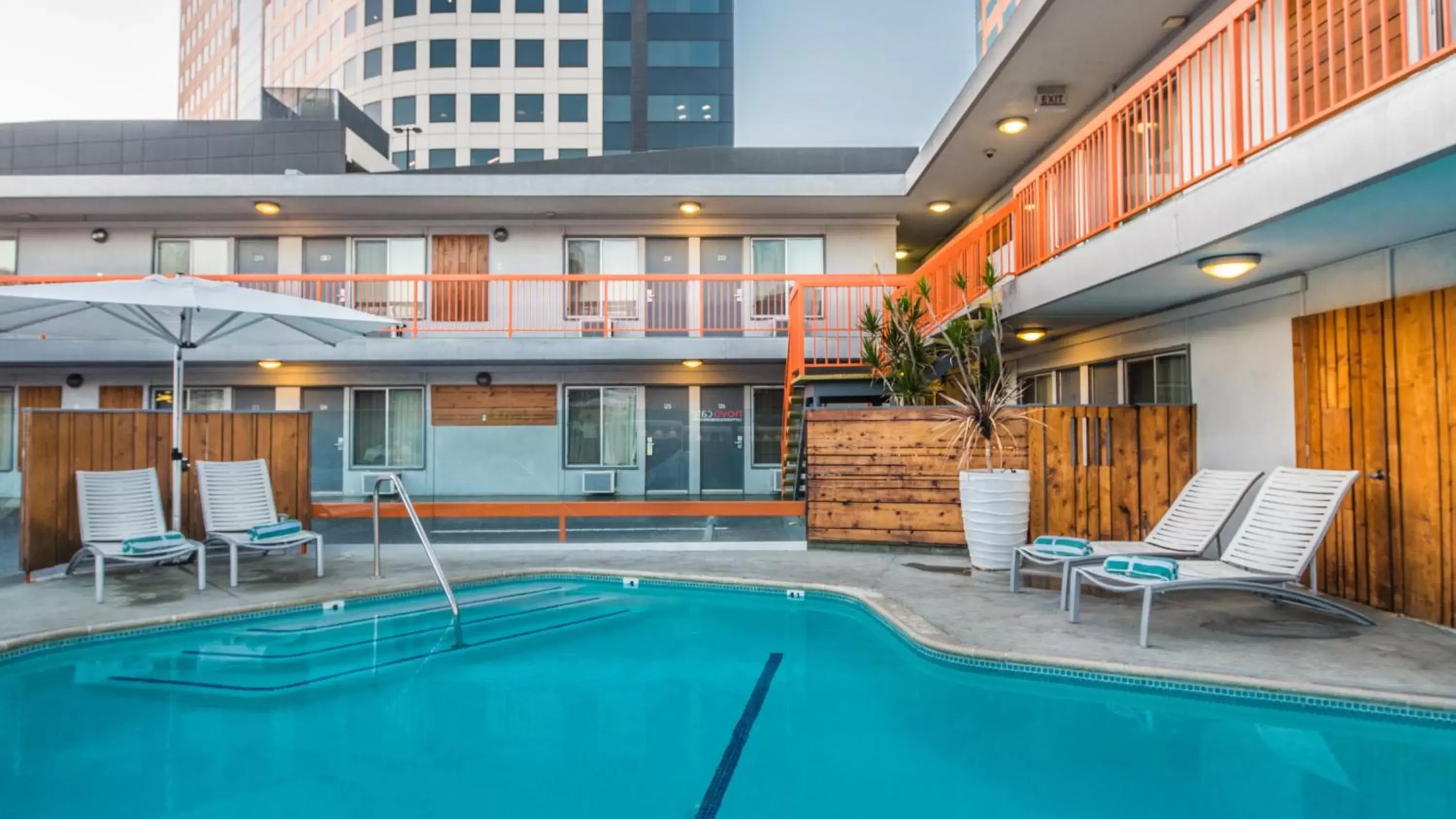 Swimming Pool in The Tangerine - a Burbank Hotel