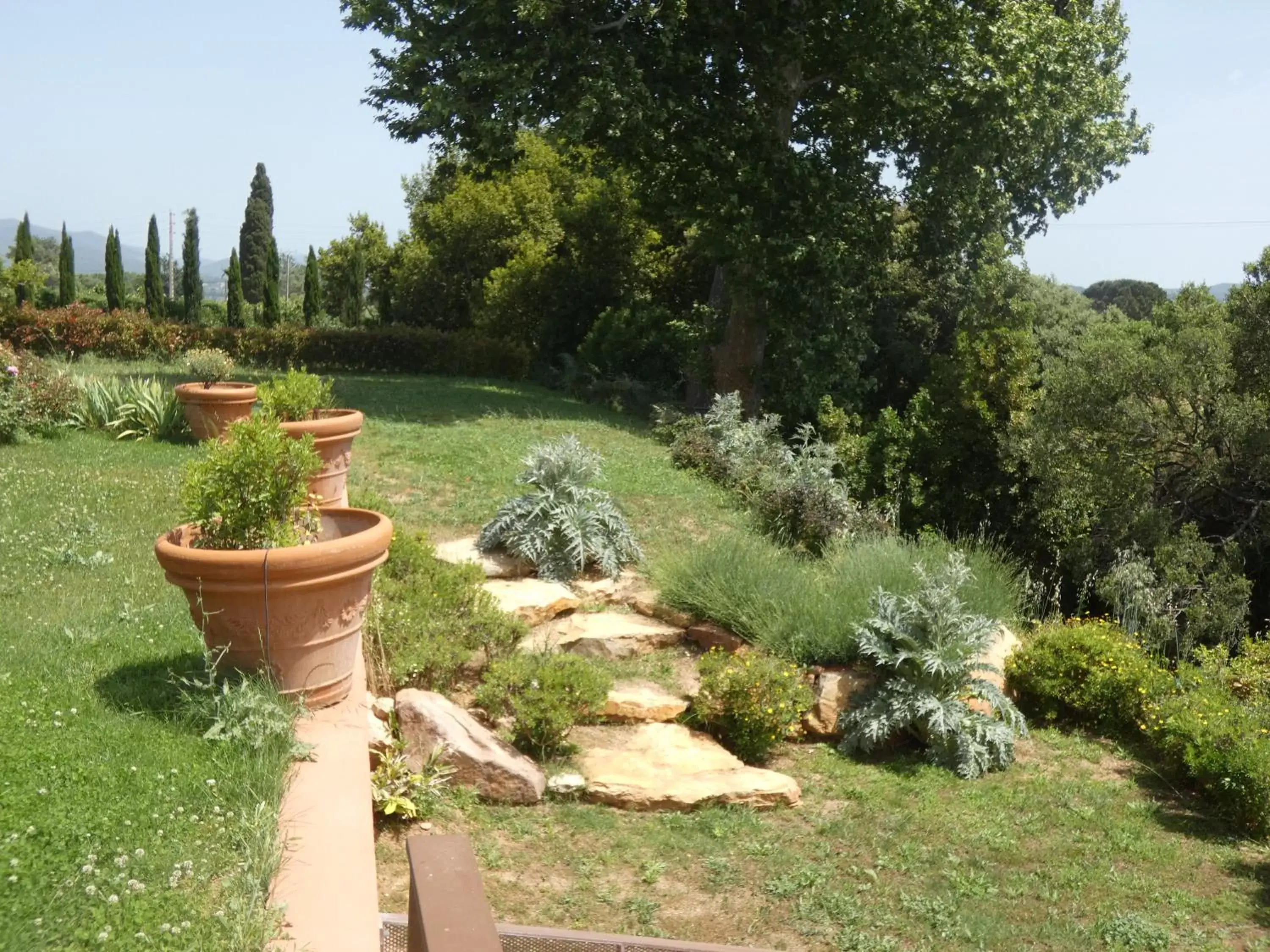 Spring, Garden in Le Mas du Lingousto