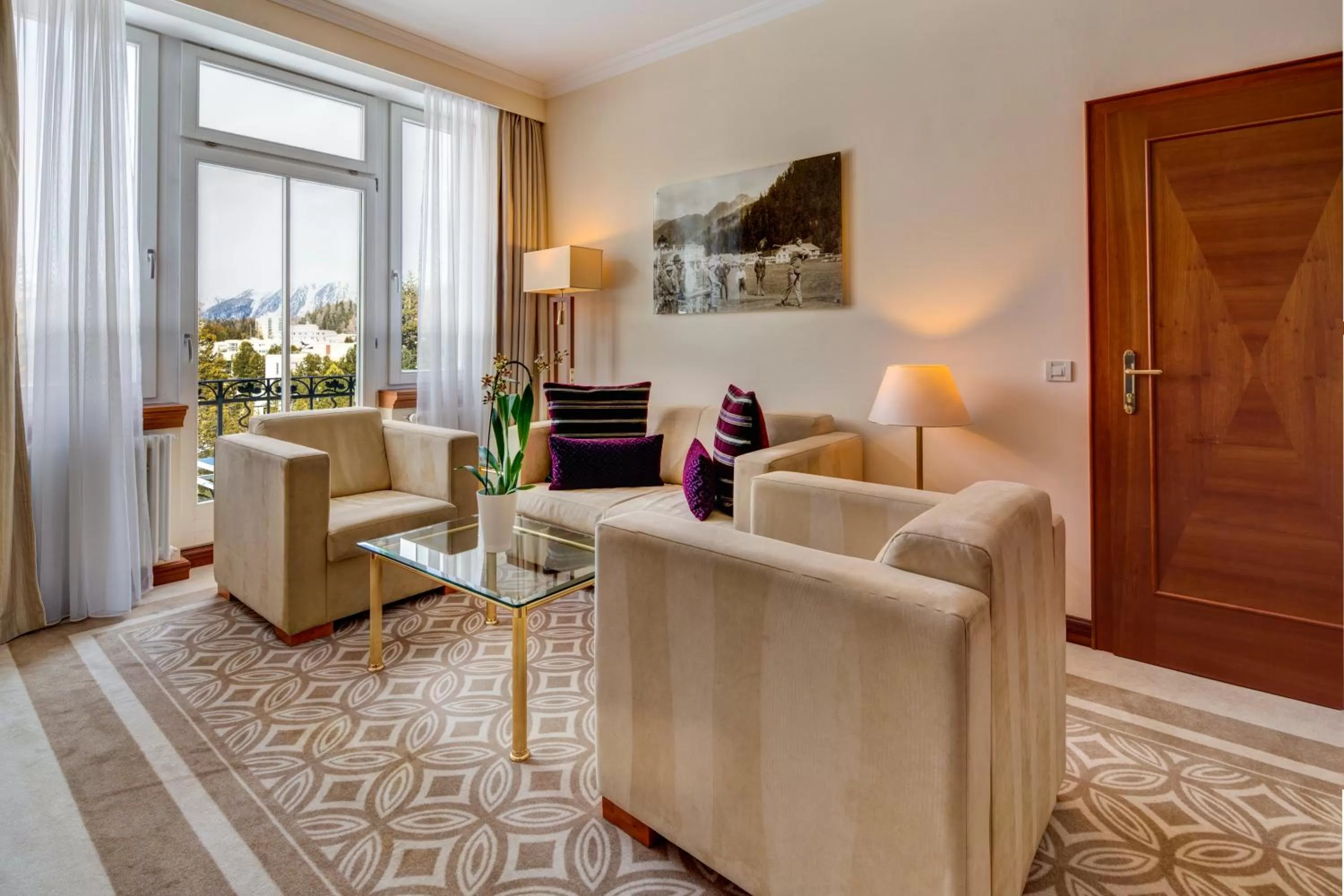 Seating area in Grand Hotel des Bains Kempinski