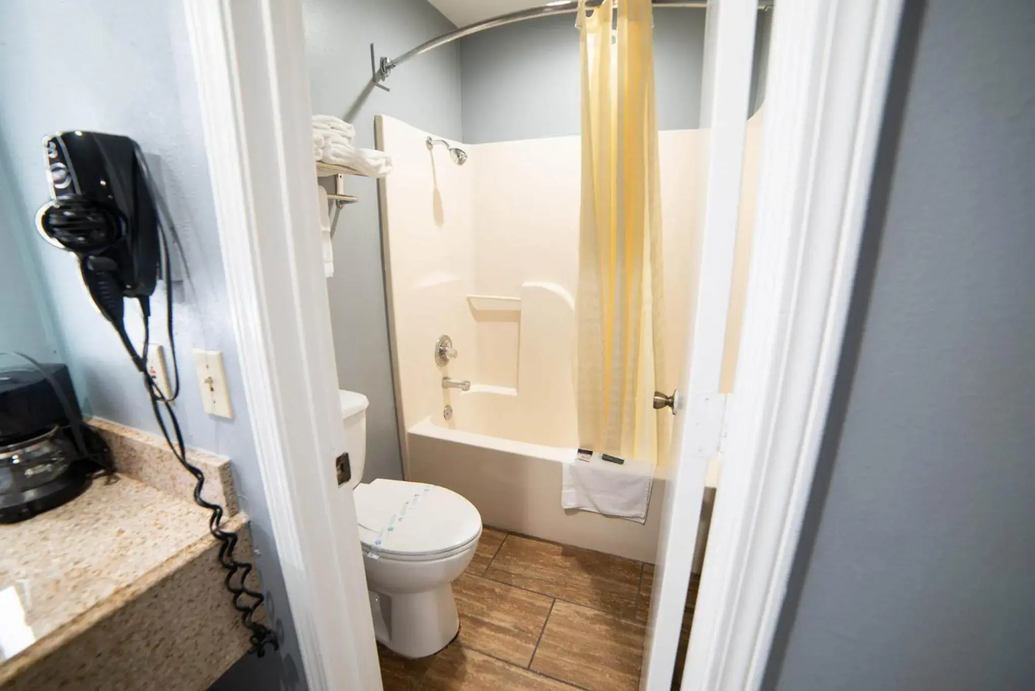 Shower, Bathroom in Americas Best Value Inn and Suites Siloam Springs
